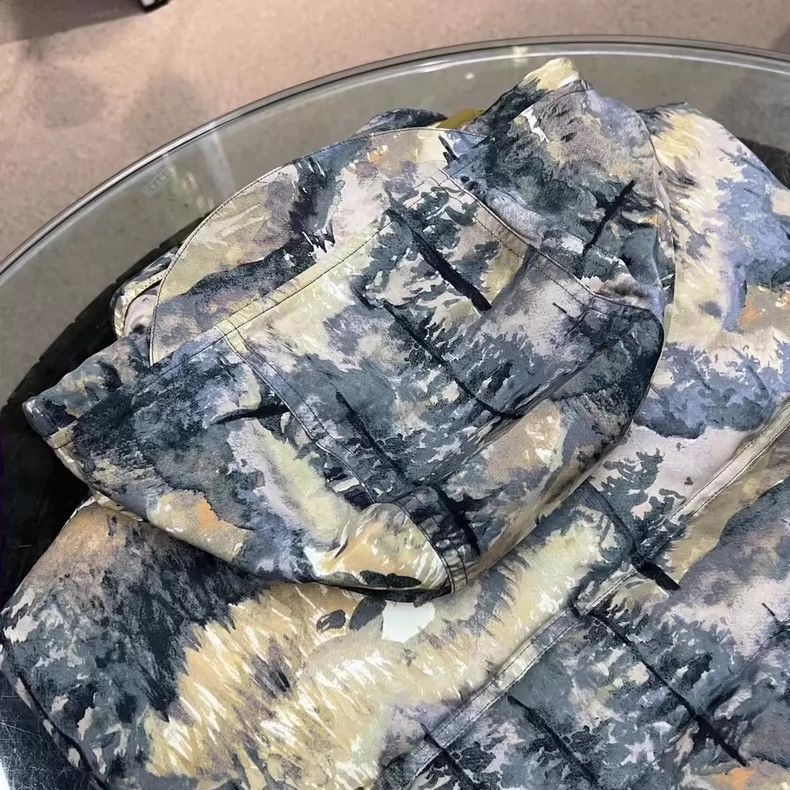 Gucci Gucci Beibei co-branded snow mountain down vest 2503-Nextar Size US L / EU 52-54 / 3 - 6 Thumbnail