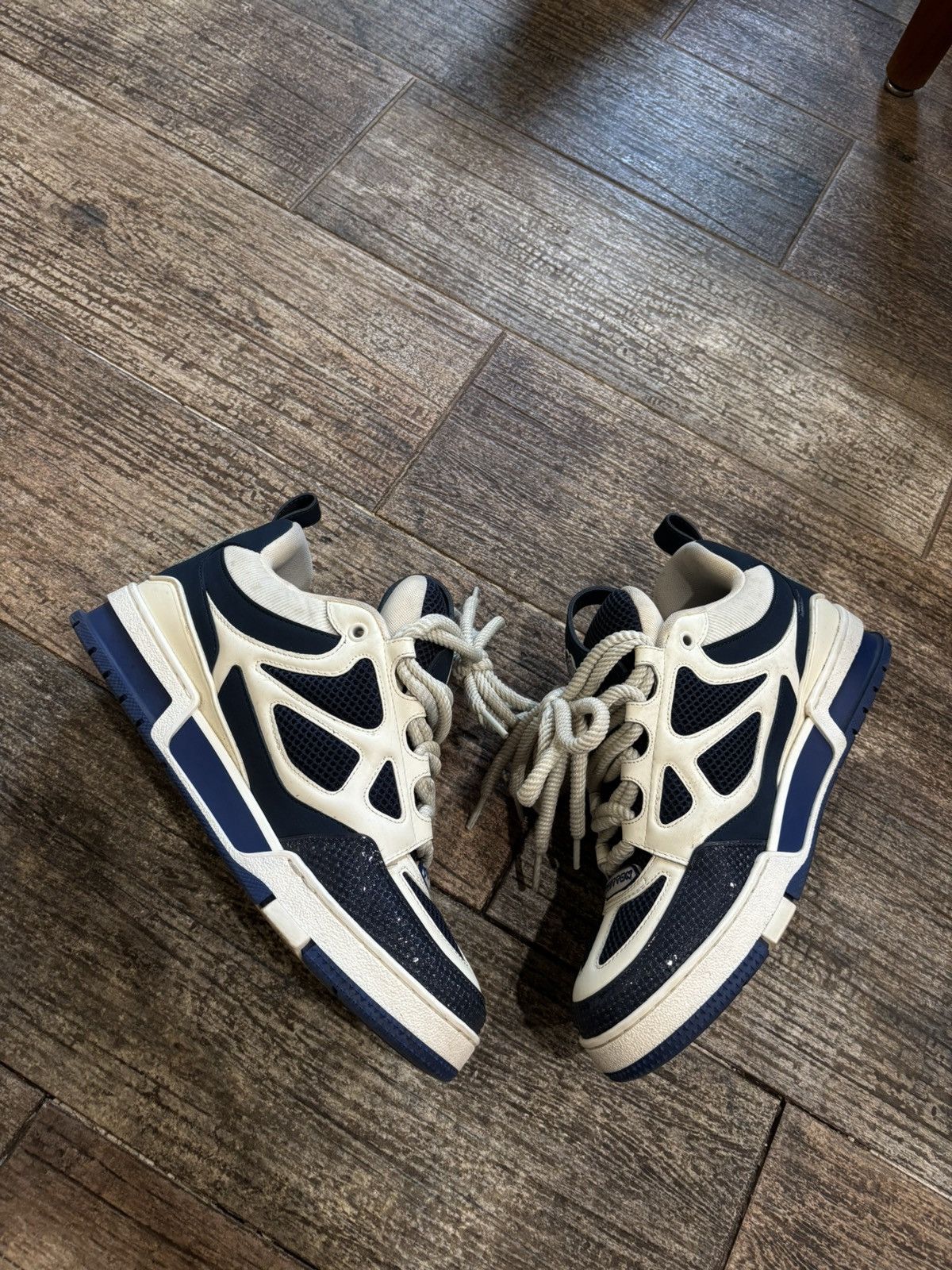Louis Vuitton White and Navy Skate Sneakers Size US 9 / EU 42 - 3 Thumbnail