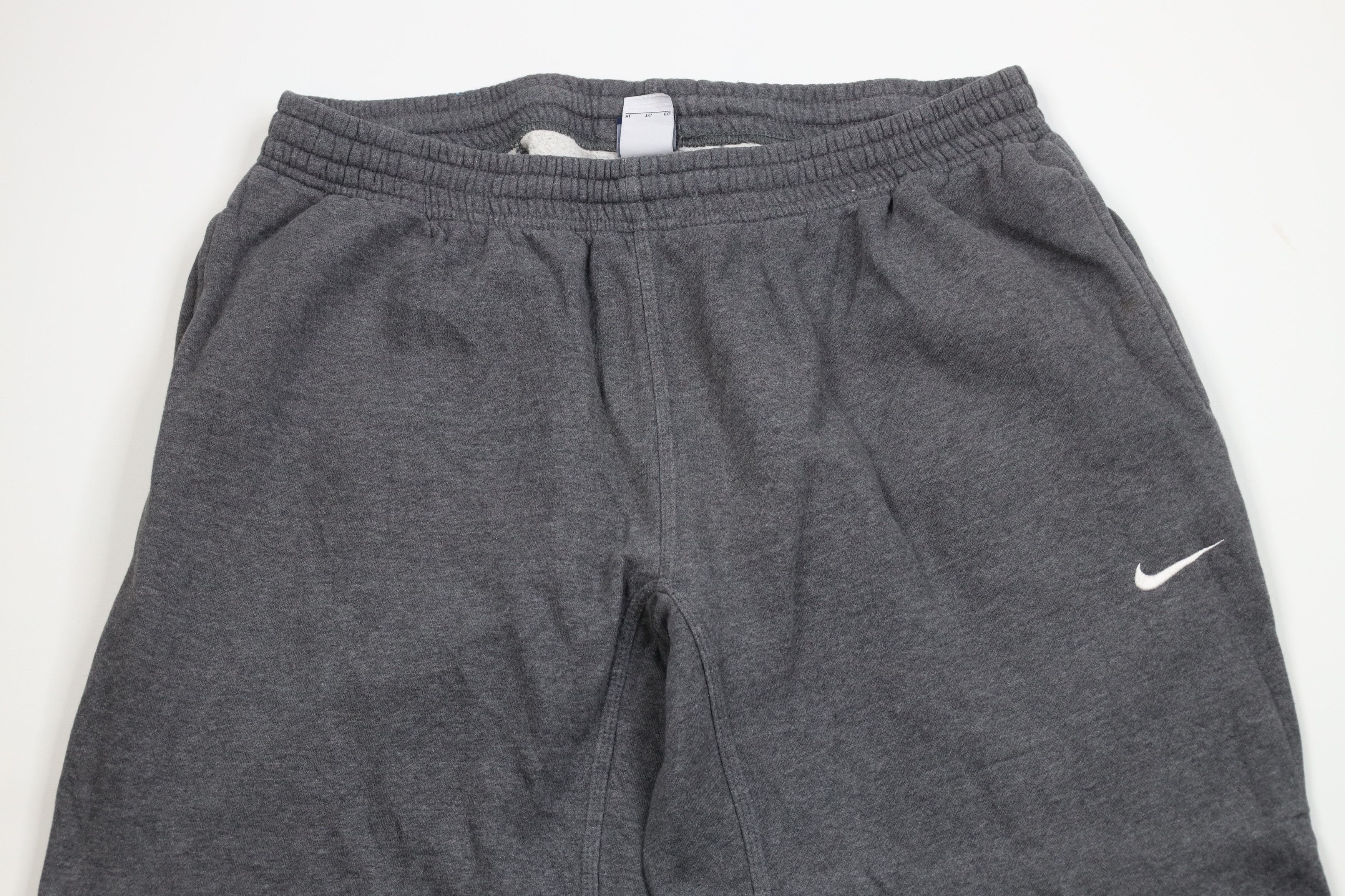 Nike Vintage Y2K Nike Scott Mini Swoosh Wide Leg Sweatpants Gray Size US 38 / EU 54 - 2 Thumbnail
