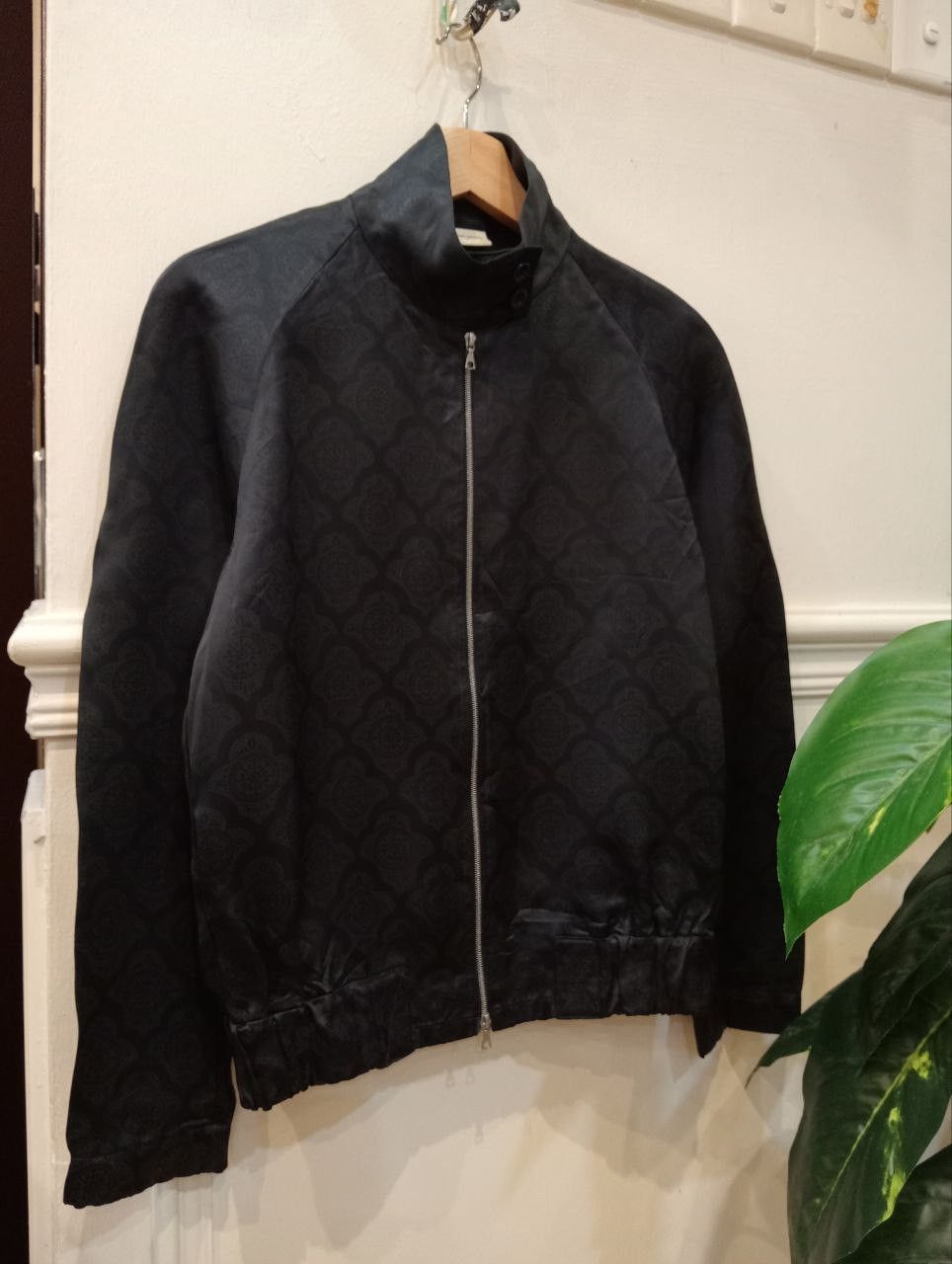 Dries Van Noten DRIES VAN NOTEN 100% RAYON BOMBER JACKET - SIZE 36 Size US XS / EU 42 / 0 - 4 Thumbnail