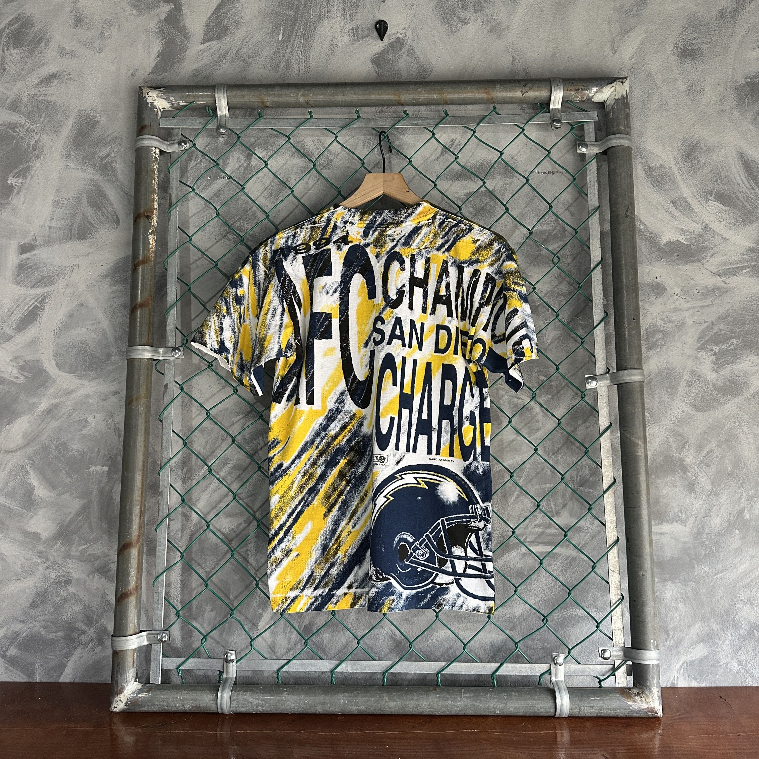 Other Vintage San Diego Chargers Magic Johnson AOP T-Shirt Mens M Size US M / EU 48-50 / 2 - 8 Thumbnail