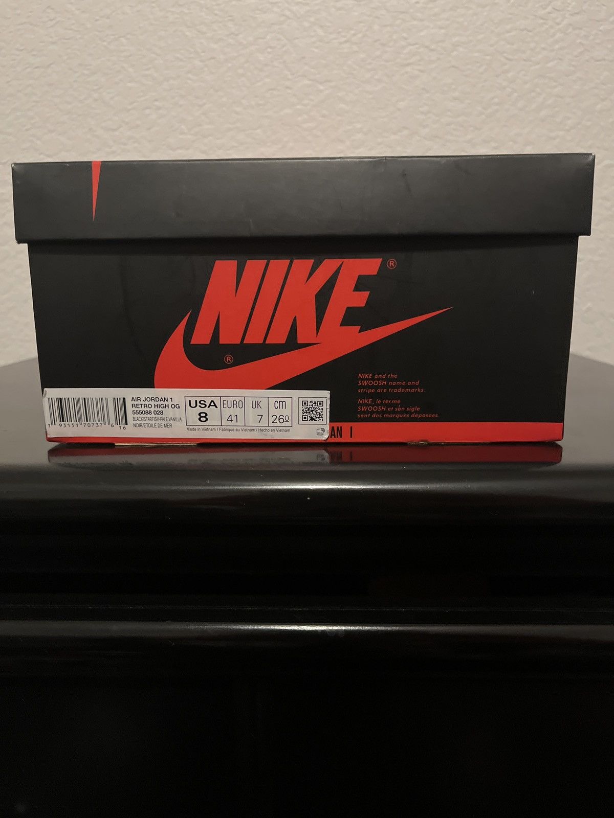 Jordan Brand × Nike AIR JORDAN 1 RETRO HIGH OG Size US 8 / EU 41 - 11 Thumbnail