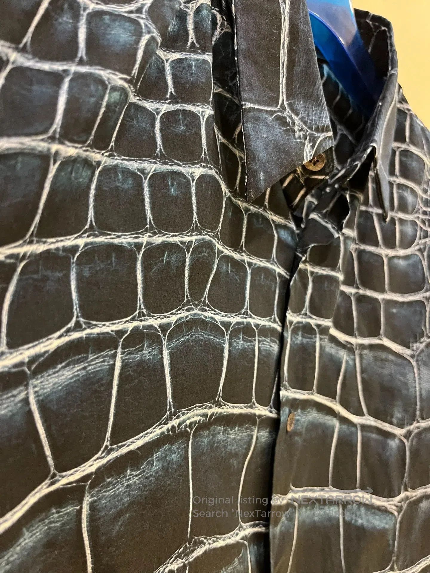 Roberto Cavalli Roberto Cavalli Crocodile Print Cotton Shirt. Size US M / EU 48-50 / 2 - 9 Thumbnail