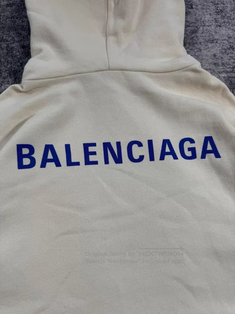 Balenciaga Balenciaga Off-white Hoodie with Front and Back Blue Text Size US XS / EU 42 / 0 - 2 Thumbnail