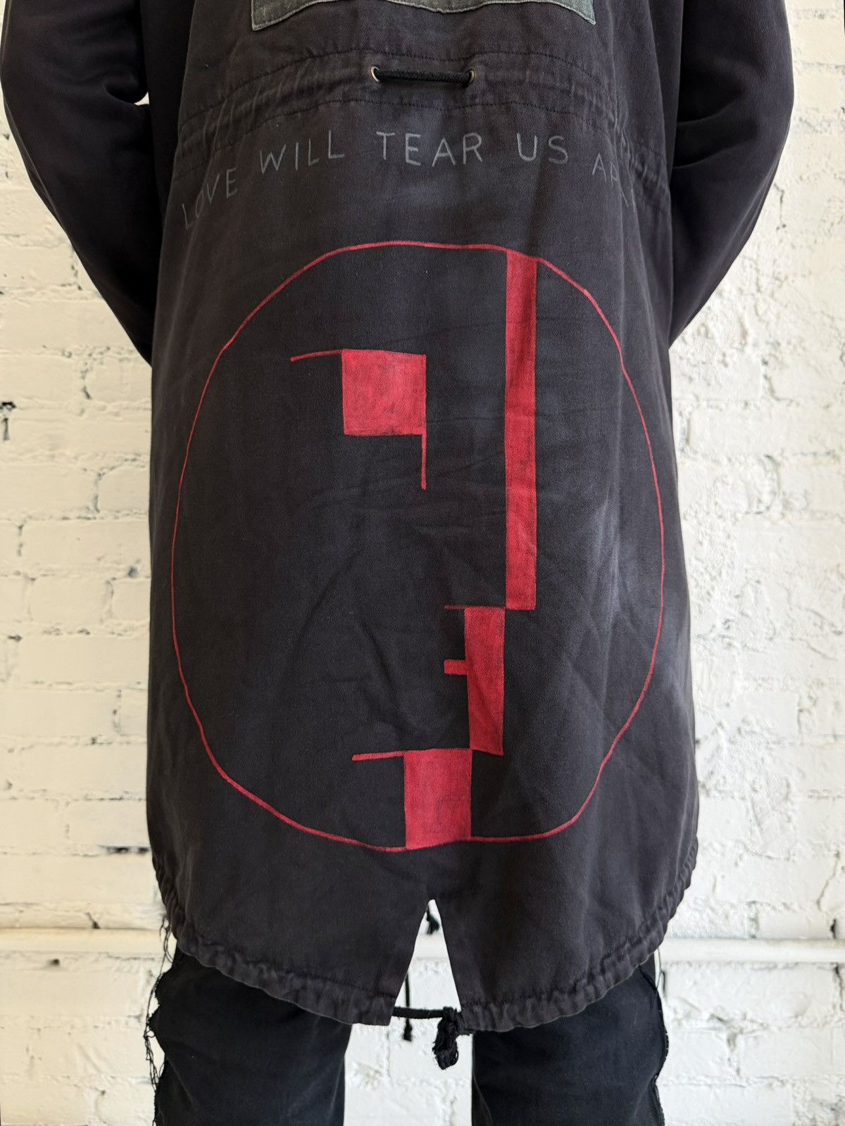 RAF SIMONS （ラフシモンズ） CLOSER パーカー (限定) 48 RAF SIMONS パッチフーデッドパーカー コットン Lサイズ ブラック 201