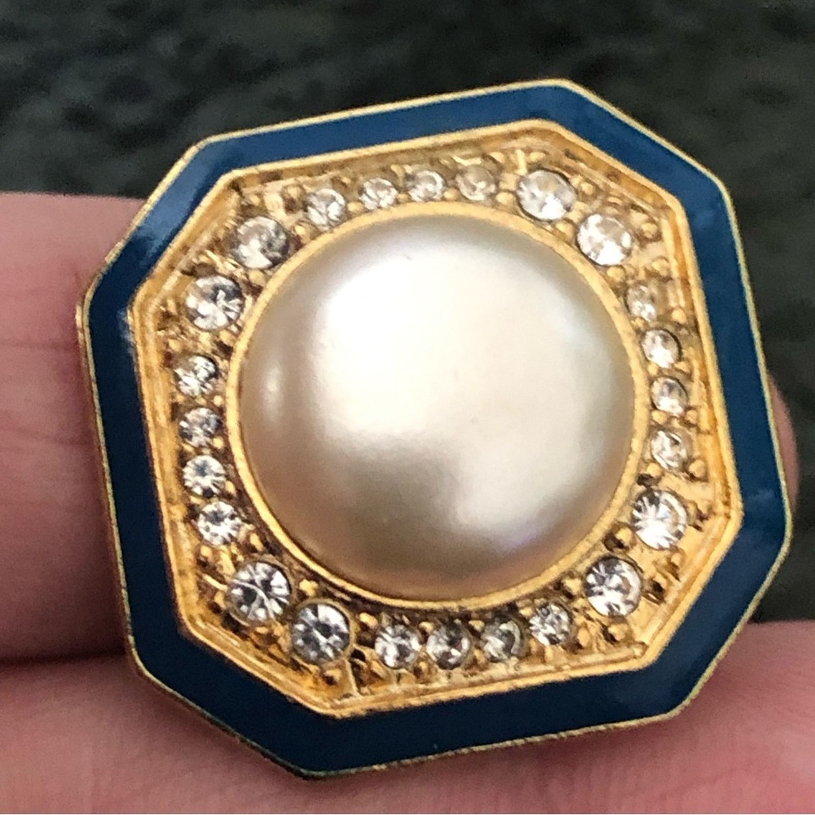 Vintage Vintage octagon blue enamel faux Pearl clip on earrings Size ONE SIZE - 7 Thumbnail