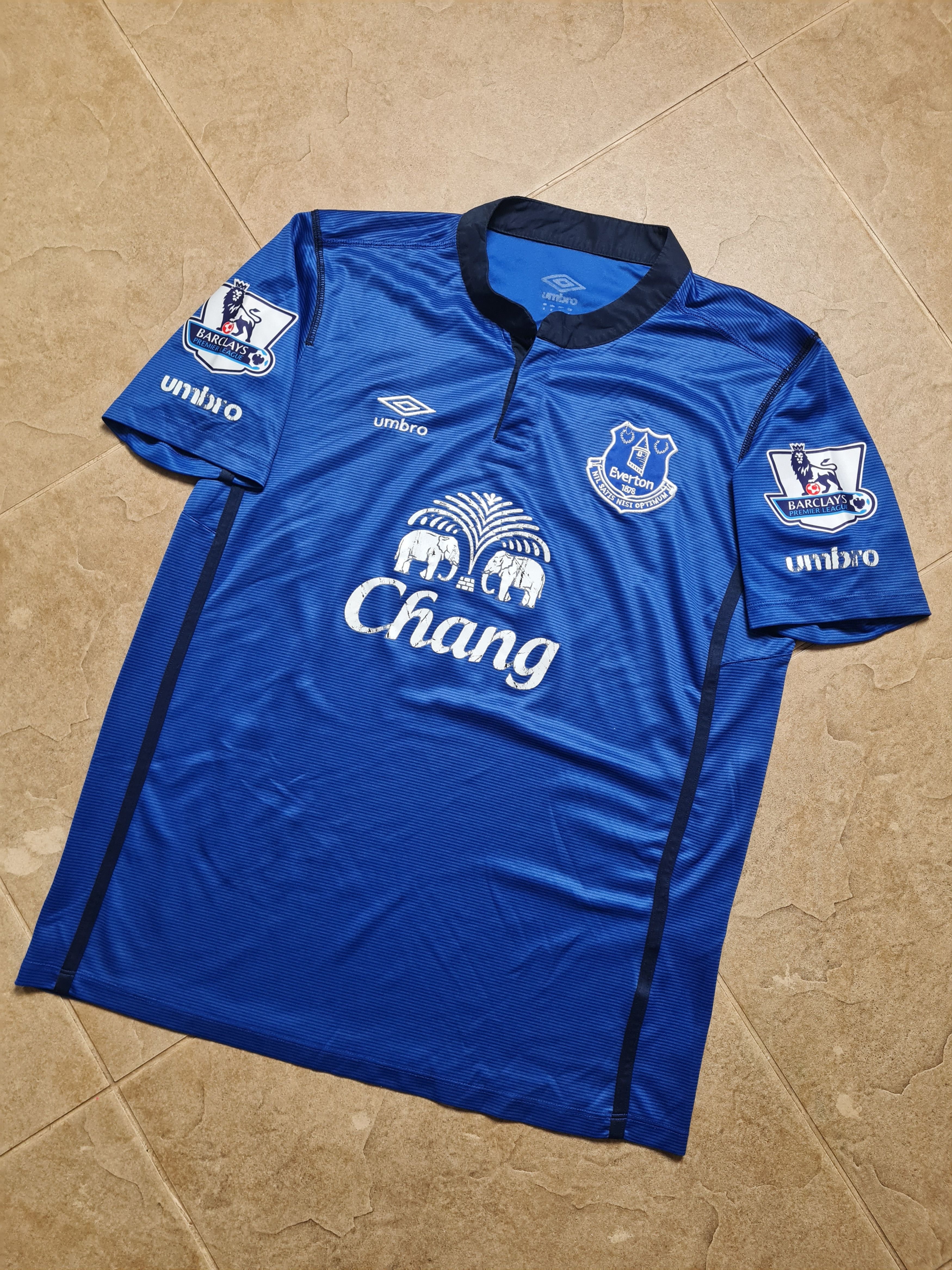 Umbro EVERTON ENGLAND 2014/2015 HOME SHIRT JERSEY #17 BESIC UMBRO Size US L / EU 52-54 / 3 - 7 Thumbnail