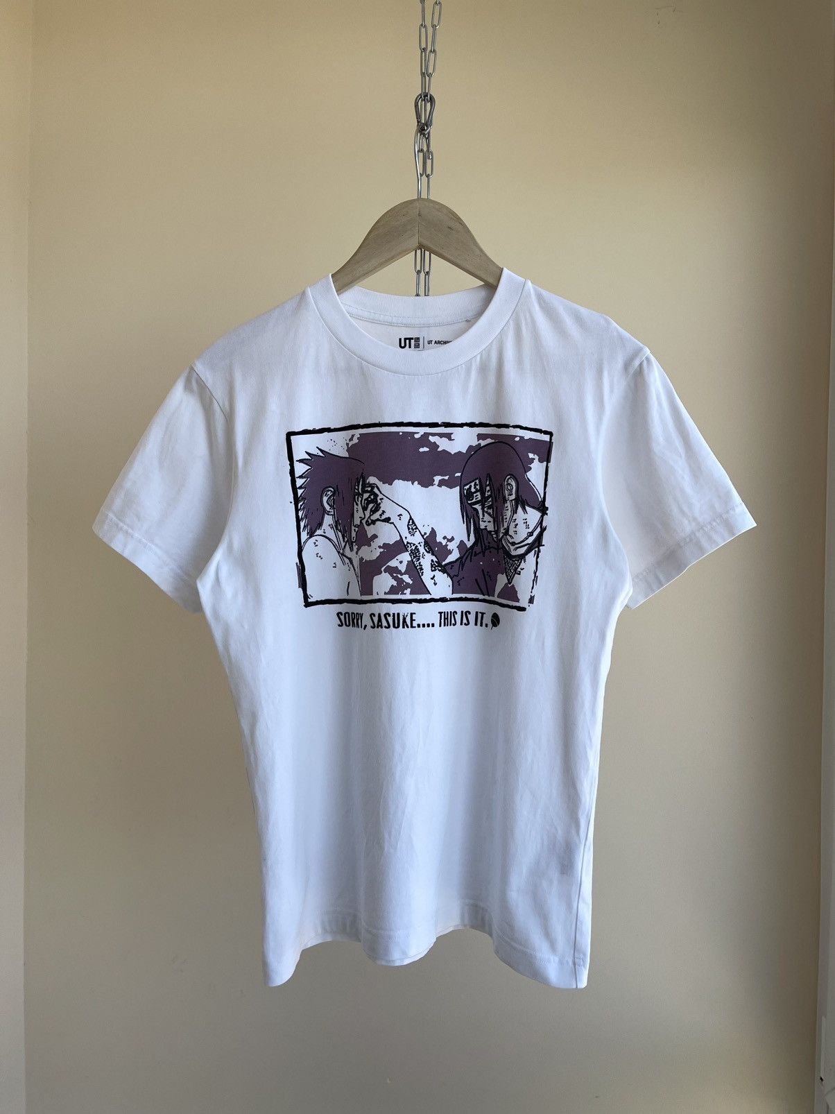 Uniqlo Naruto UT Archive Sasuke Itachi Uchiha Graphic Print T-Shirt Size US S / EU 44-46 / 1 - 1 Thumbnail