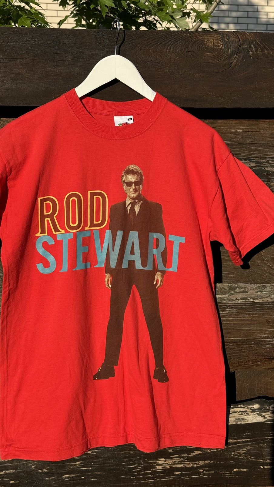 Band Tees × Vintage 2002 Rod Stewart UK Tour Red T-shirt vintage Size US M / EU 48-50 / 2 - 3 Thumbnail