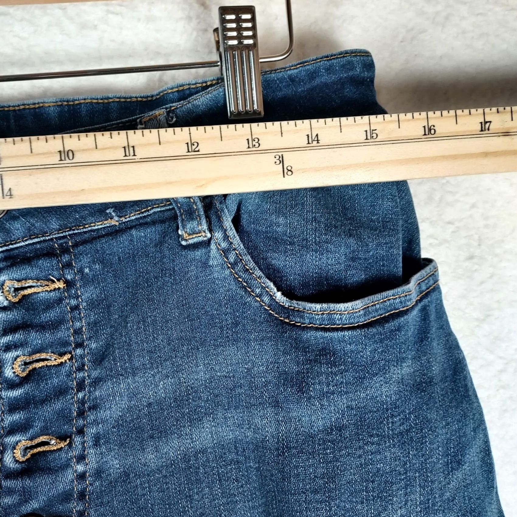 Vintage Judy Blue Jeans Women 16W High Rise Button Fly Stretch Denim Medium Wash Skinny Regular Plus Size Blue 5-Pocket Design Womens Size 38" / US 16 / IT 52 - 7 Thumbnail