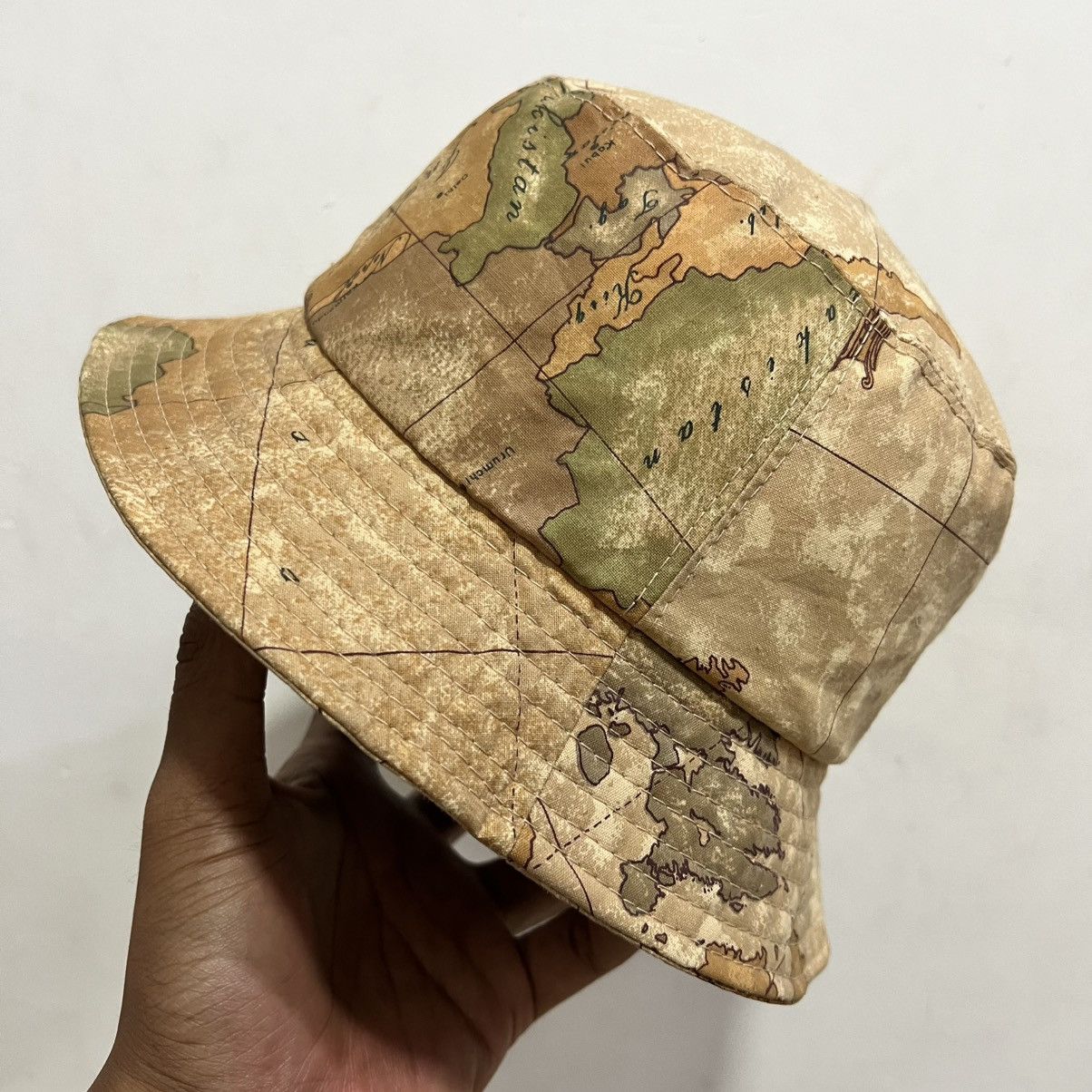 Alviero Martini Prima Classe by Alviero Martini Map Bucket Hat unisex 58cm Size ONE SIZE - 1 Thumbnail