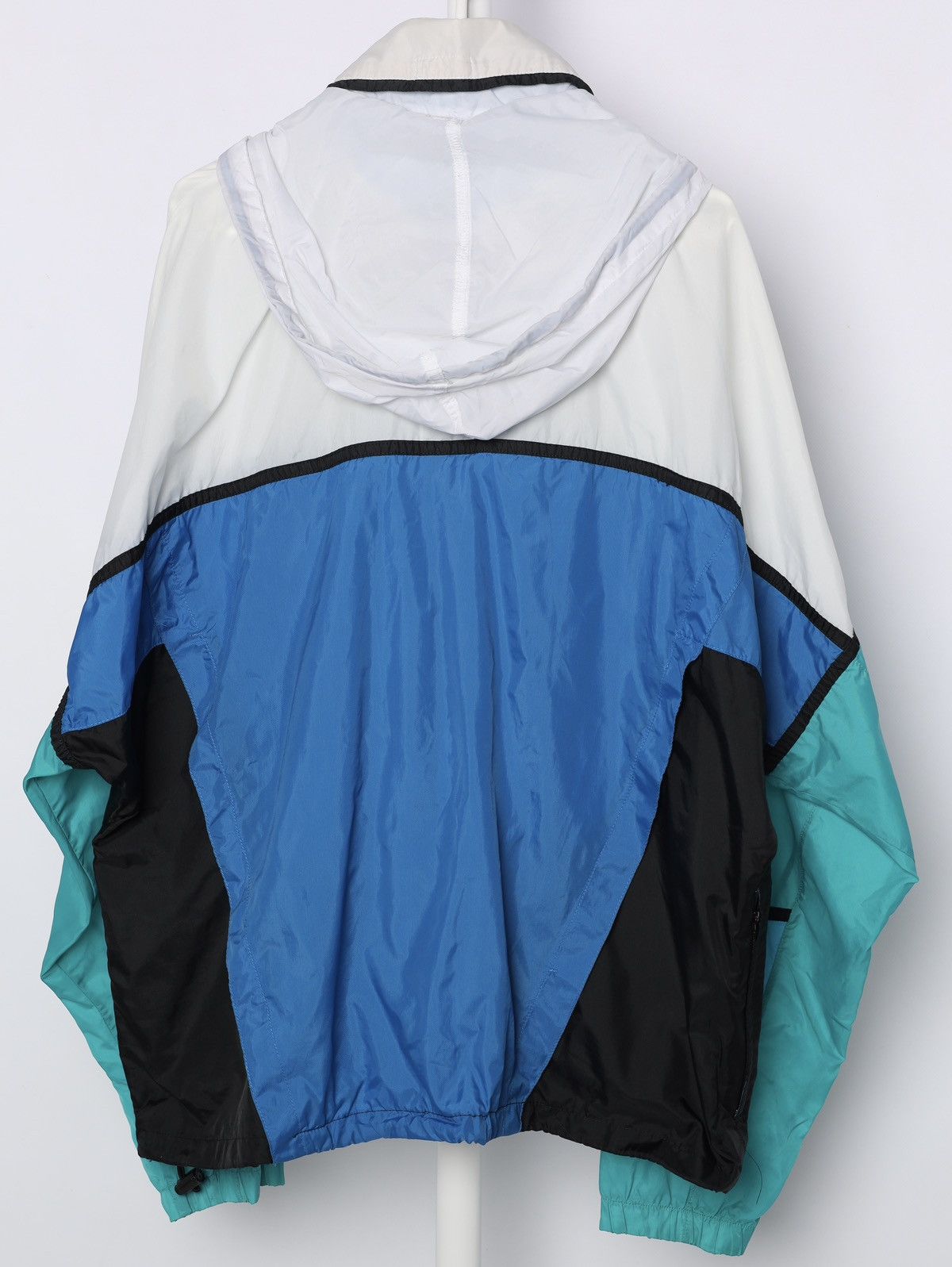 Nike Vintage Nike Windbreaker Light Jacket White Blue Green Size US XL / EU 56 / 4 - 15 Thumbnail