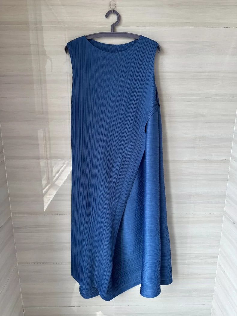 Issey Miyake Issey Miyake Blue pleated skirt Size XXL / US 16-18 / IT 52-54 - 1 Thumbnail