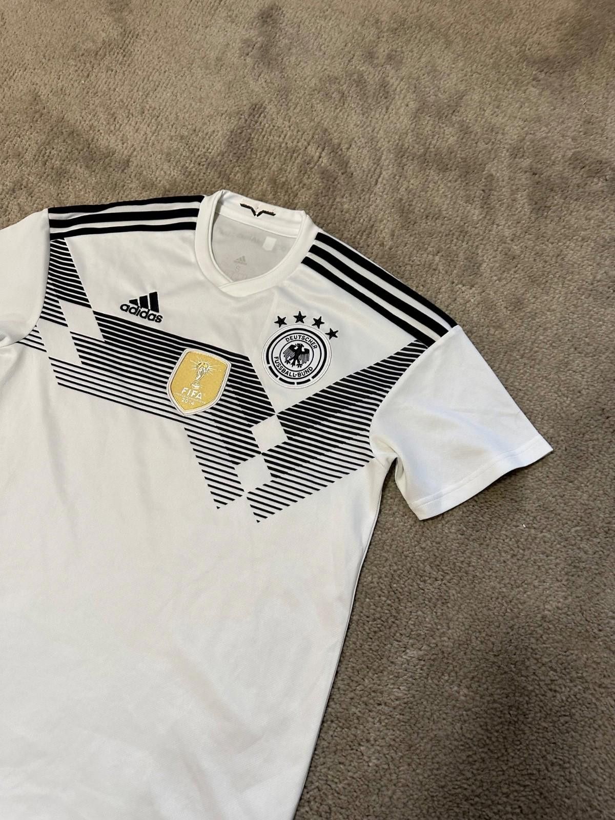 Adidas GERMANY 2018 2019 HOME SHIRT FOOTBALL SOCCER JERSEY ADIDAS Size US S / EU 44-46 / 1 - 2 Thumbnail