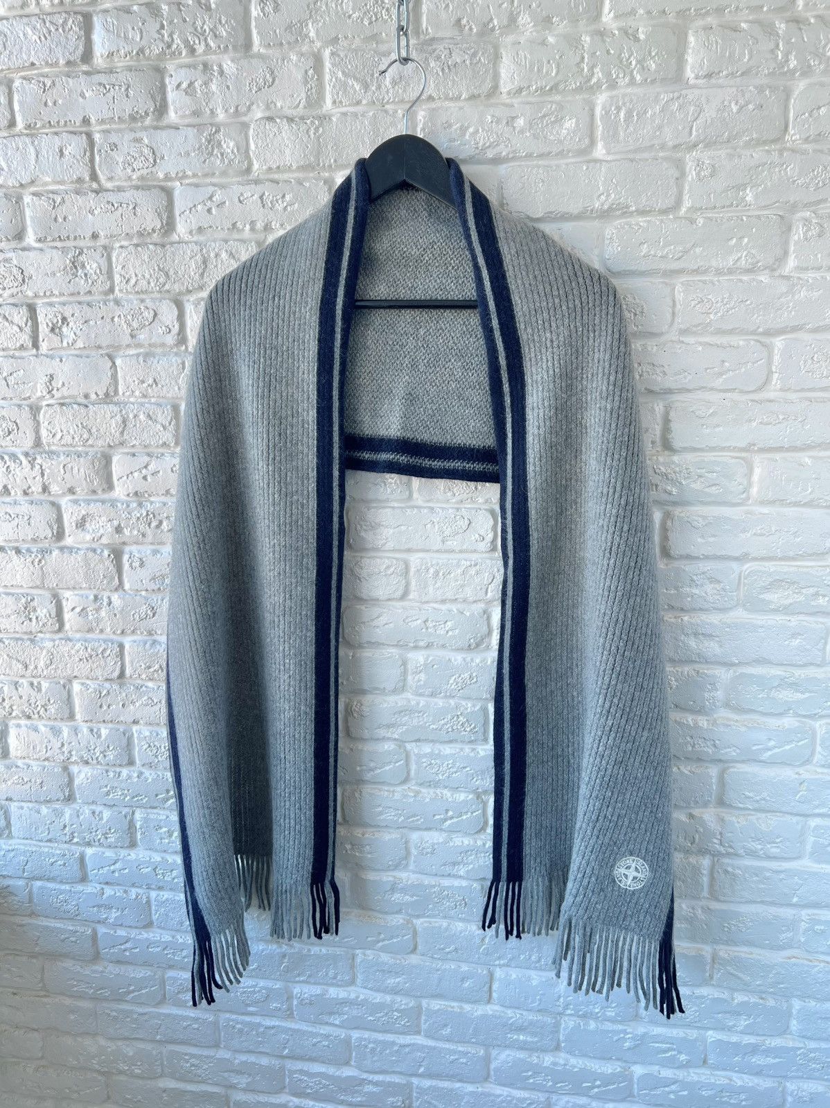 Stone Island Stone Island Gray Wool Logo Knit Scarf Size ONE SIZE - 2 Thumbnail