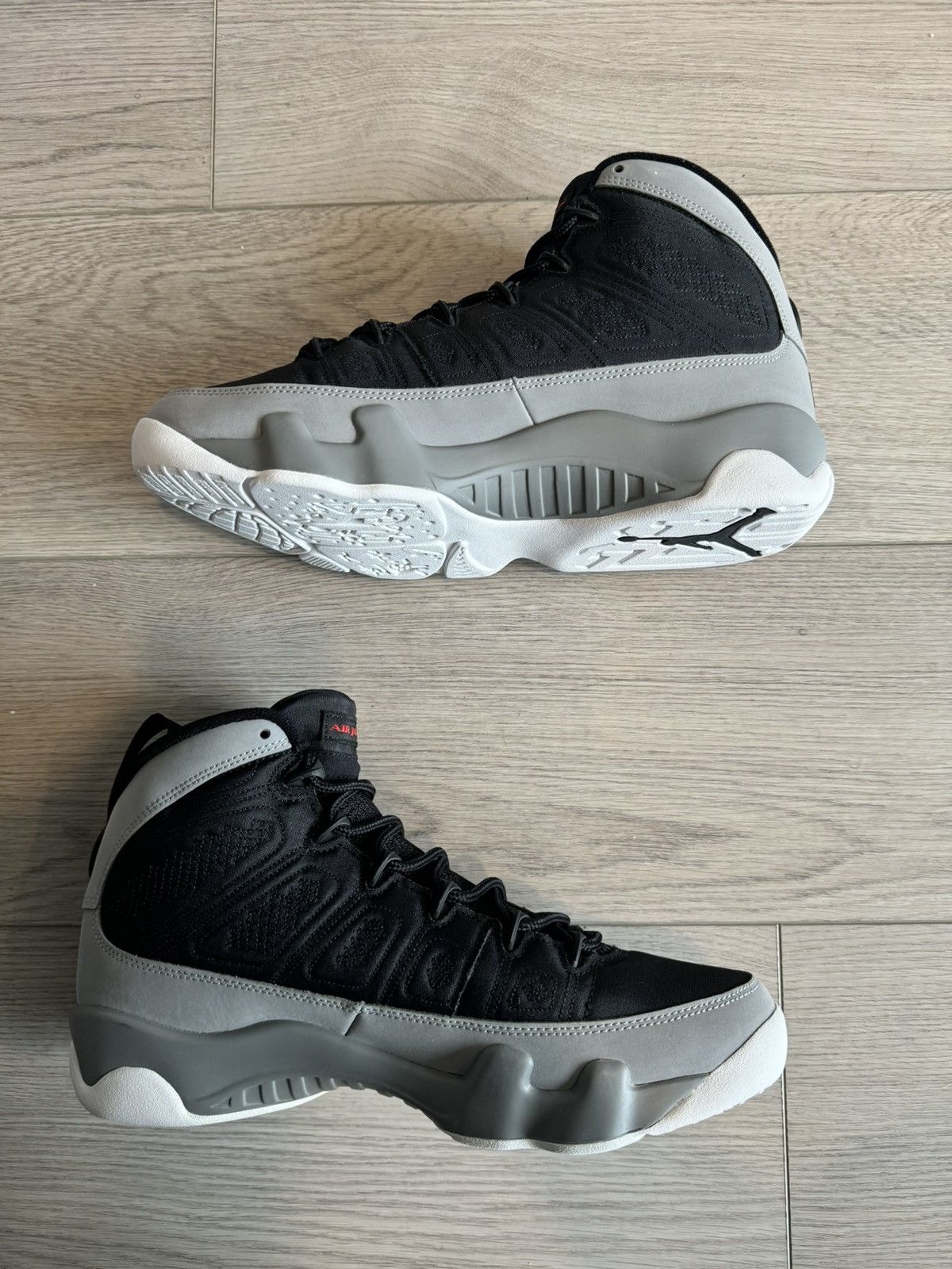Jordan Brand × Nike Air Jordan 9 ‘Particle Grey’ Size US 10 / EU 43 - 2 Thumbnail