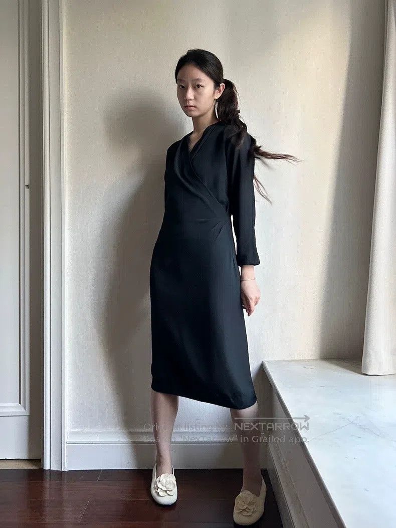 Hermes Hermes Silk Wrap Neck Dress, Heavyweight Double Crepe Silk Size XS / US 0-2 / IT 36-38 - 2 Thumbnail