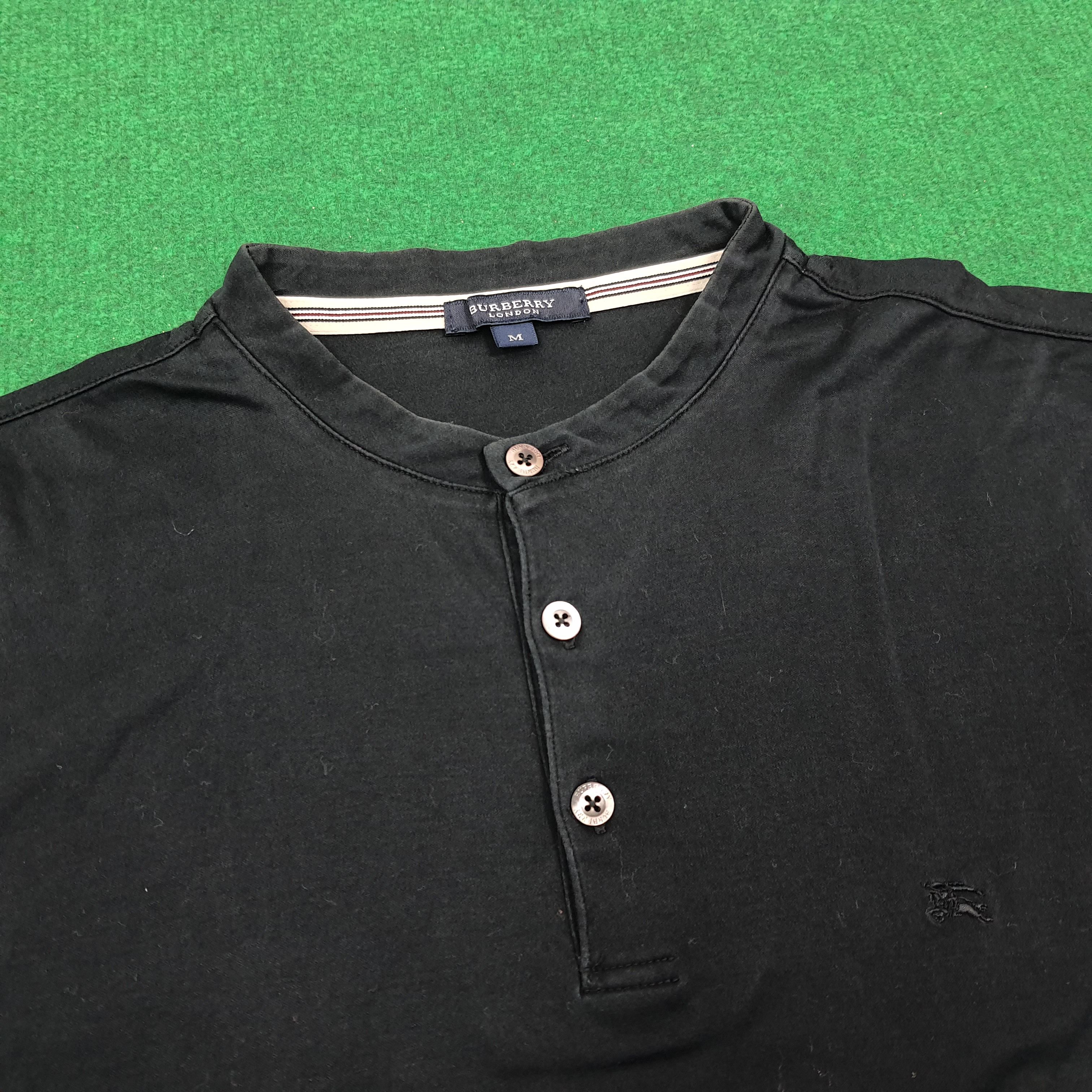 Burberry × Vintage Vintage Burberry London Button Tshirt Size US L / EU 52-54 / 3 - 4 Thumbnail