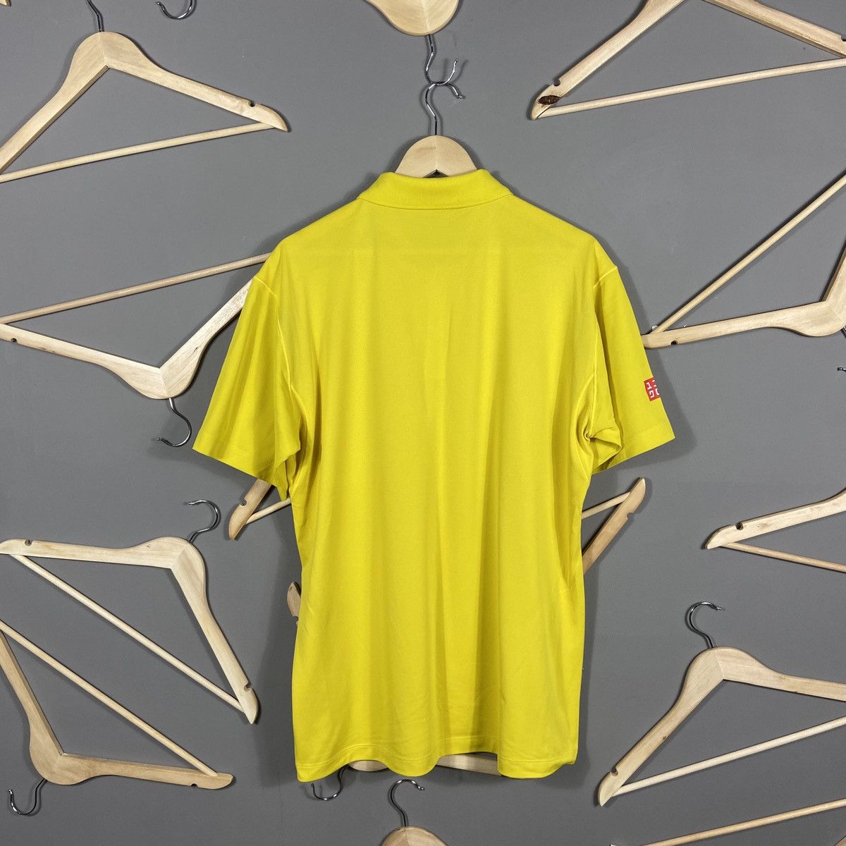 Uniqlo Uniqlo x Roger Federrer Tennis Polo Size US XL / EU 56 / 4 - 9 Thumbnail