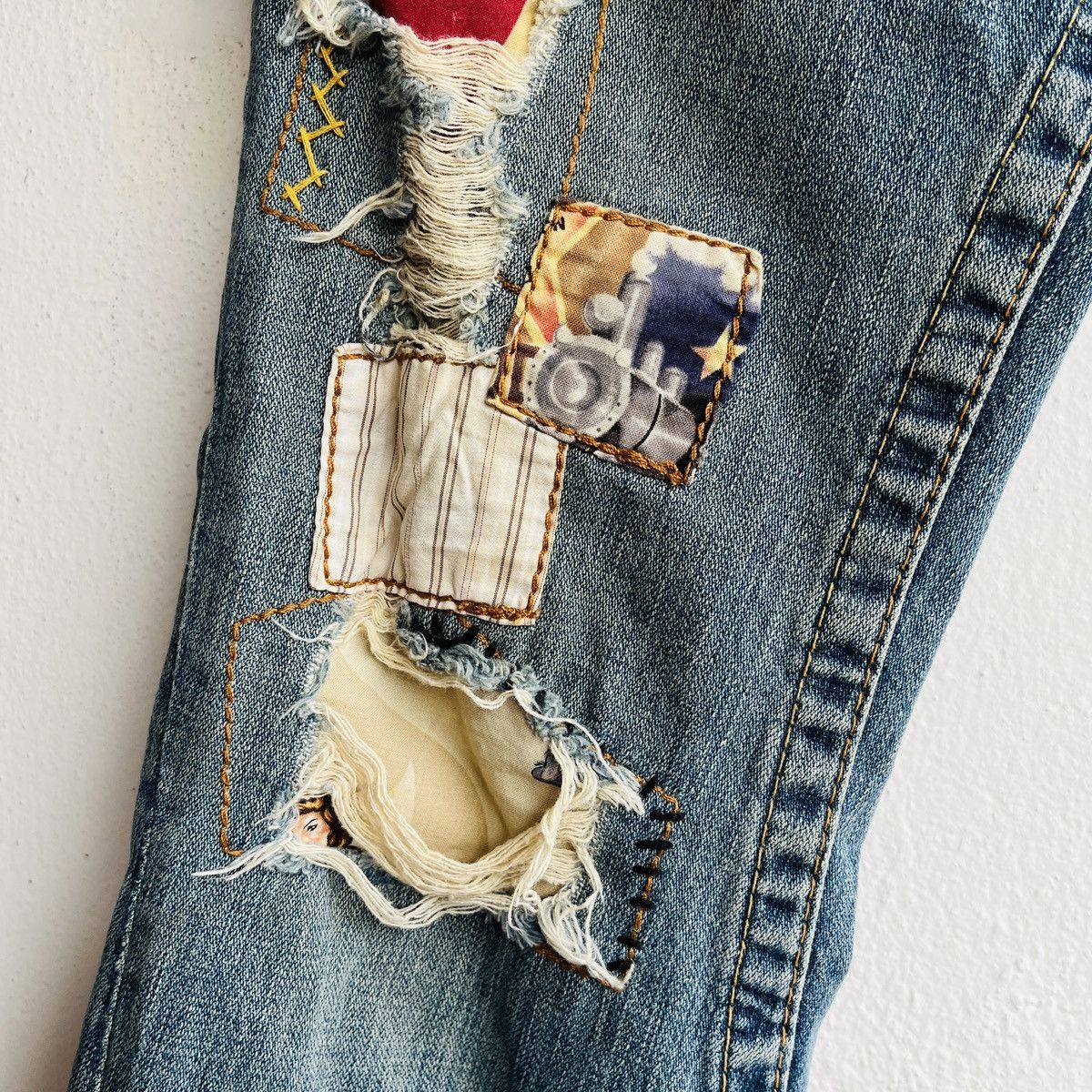 Seditionaries Flared TRUE RELIGION Distressed Patches Sashiko Jeans Size US 28 / EU 44 - 9 Thumbnail