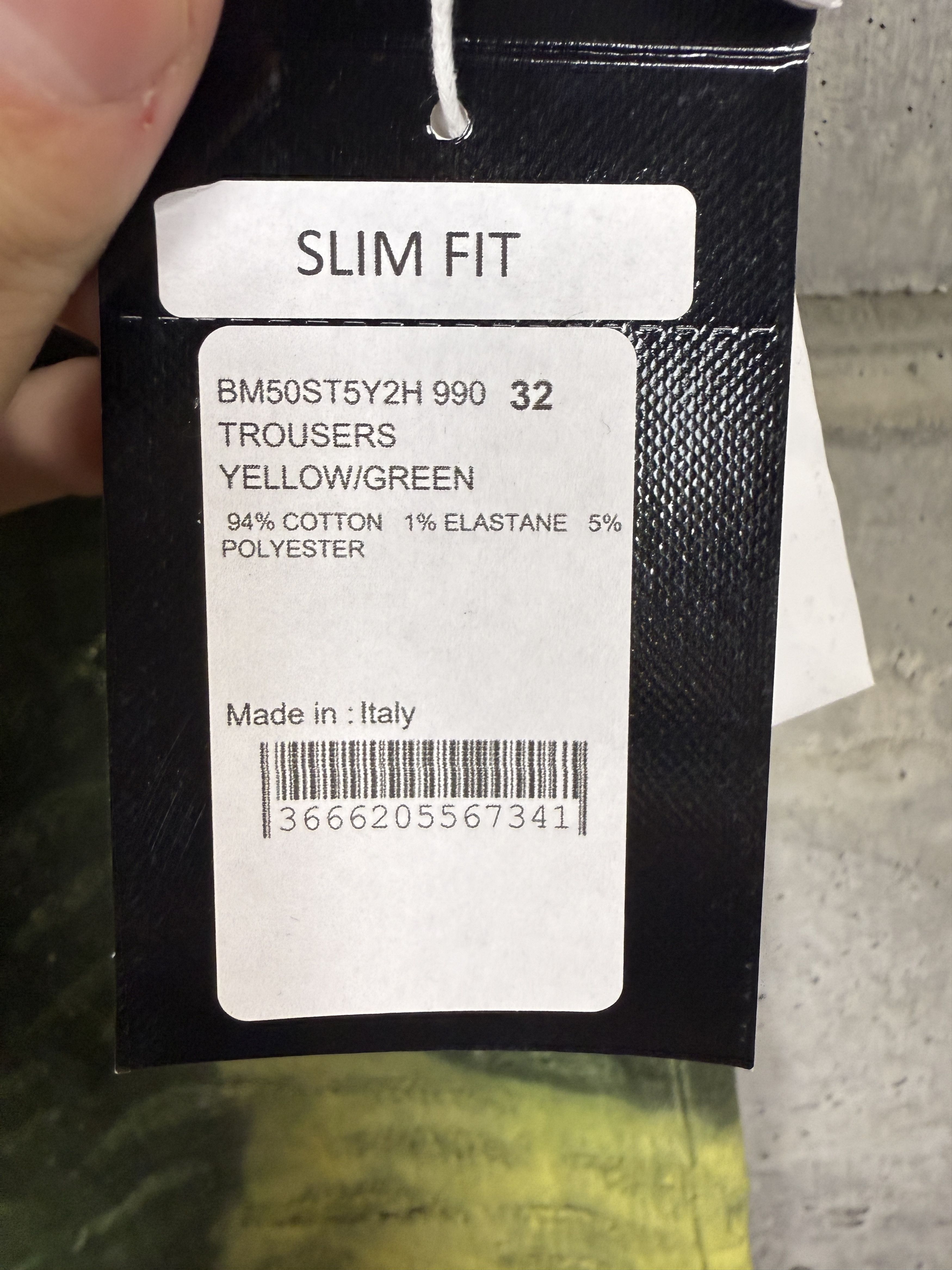 Givenchy $2000 Givenchy Slim Fit Tapered Distressed Paint Jeans Size US 32 / EU 48 - 6 Thumbnail
