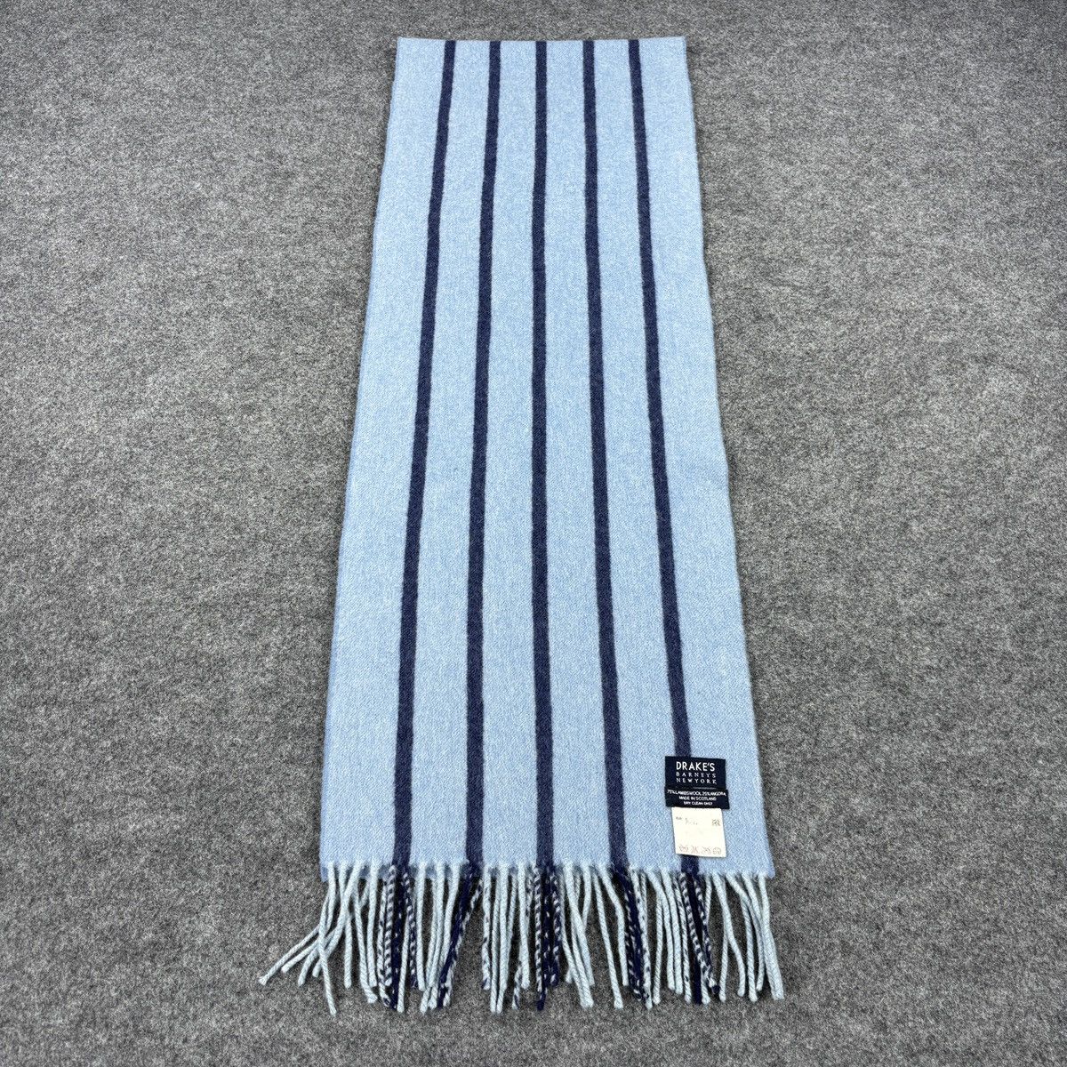 Barneys New York × Drake's Drake's Scarf # D770 # Muffler # Neckwear Size ONE SIZE - 5 Thumbnail
