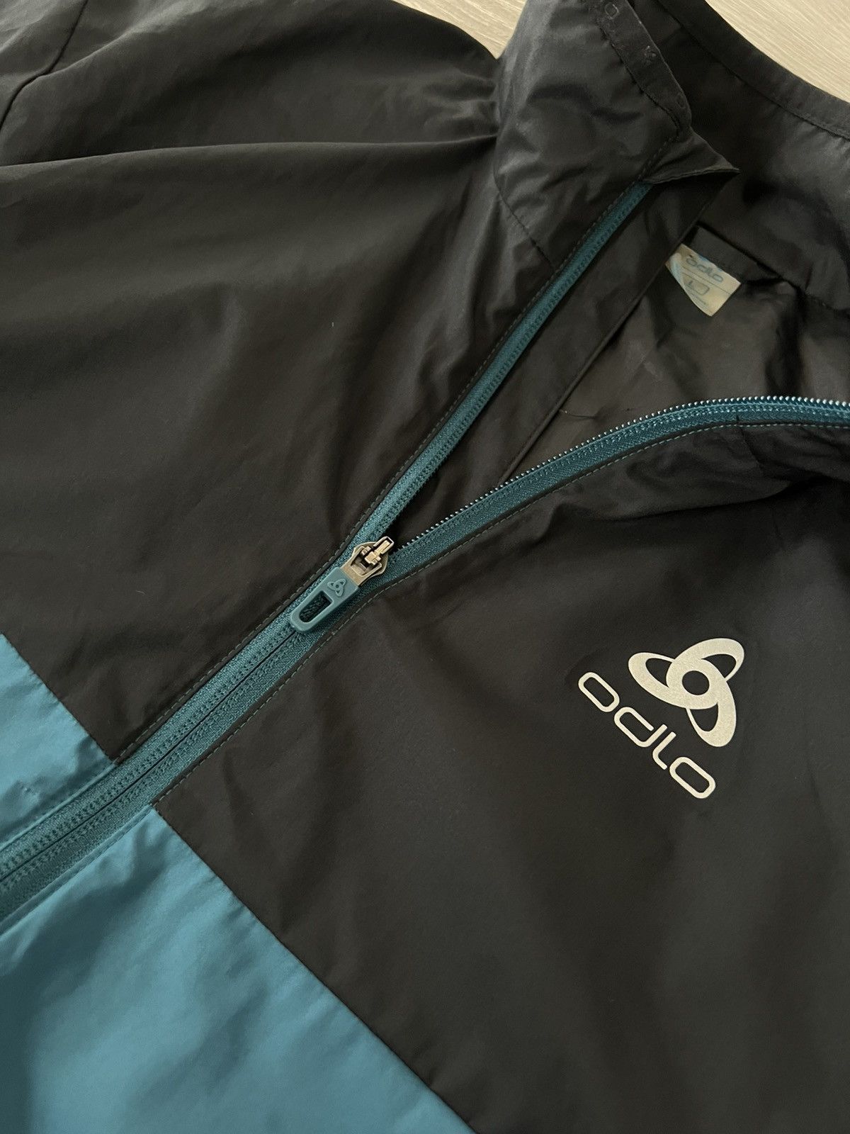 Japanese Brand × Odlo ODLO NEW COLLECTION POLYESTER RAIN RUN JACKET‼️ Size US L / EU 52-54 / 3 - 12 Thumbnail