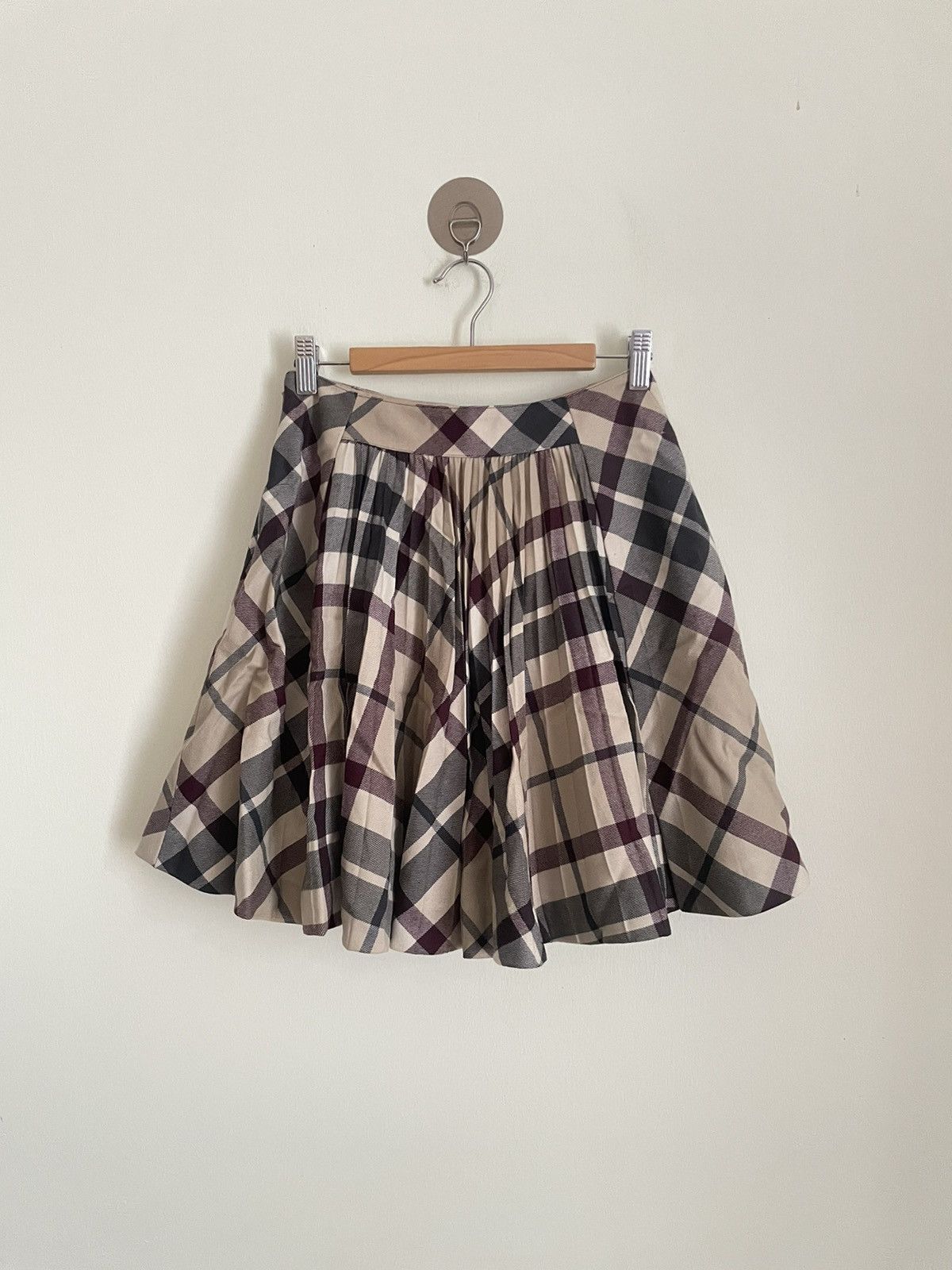 Burberry Burberry Pleated Novacheck Mini Skirt Size 28" / US 6 / IT 42 - 2 Thumbnail