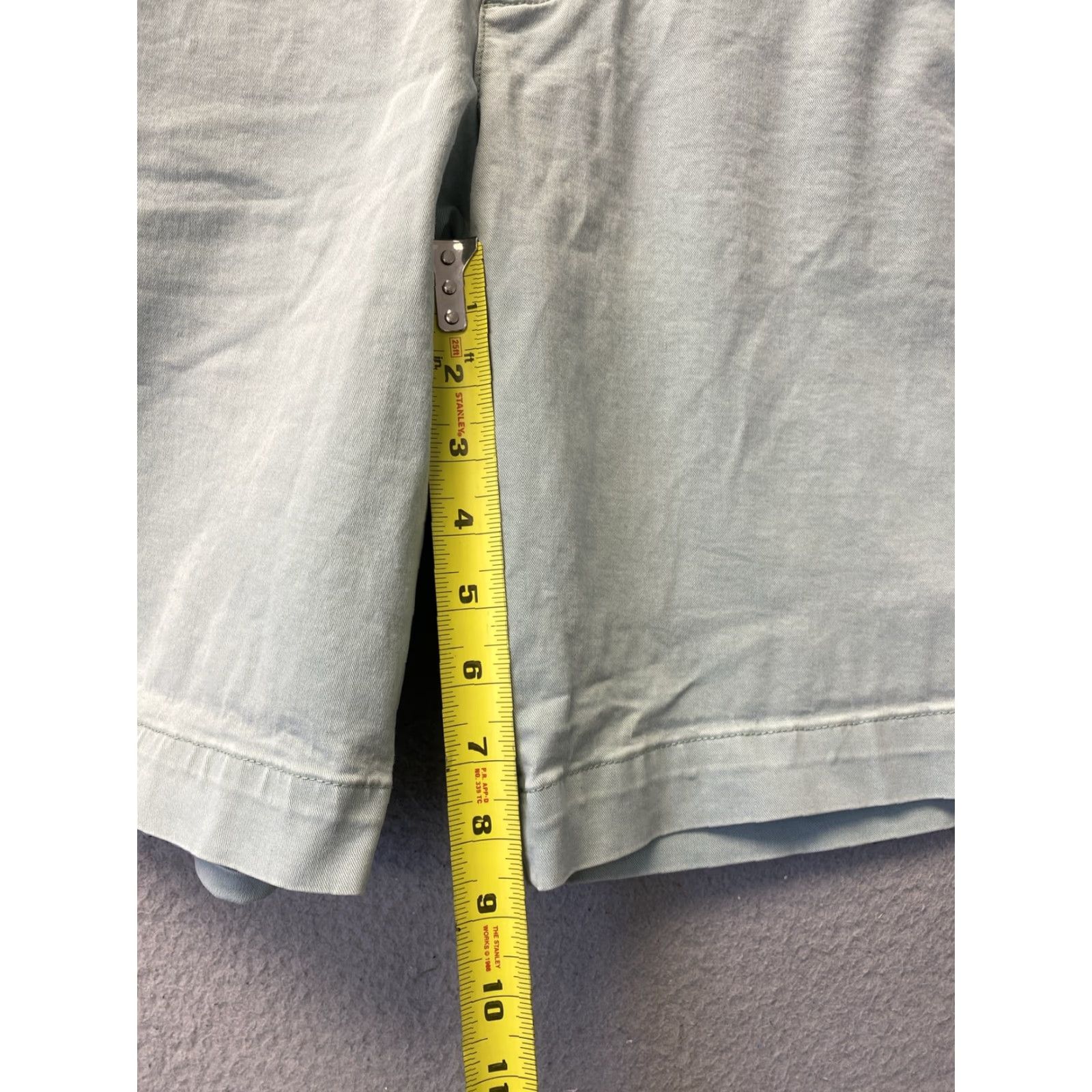Gap Gap Classic Fit Chino Shorts Mens Size 33 Light Aqua Casual 10" Inseam Size US 33 - 5 Thumbnail
