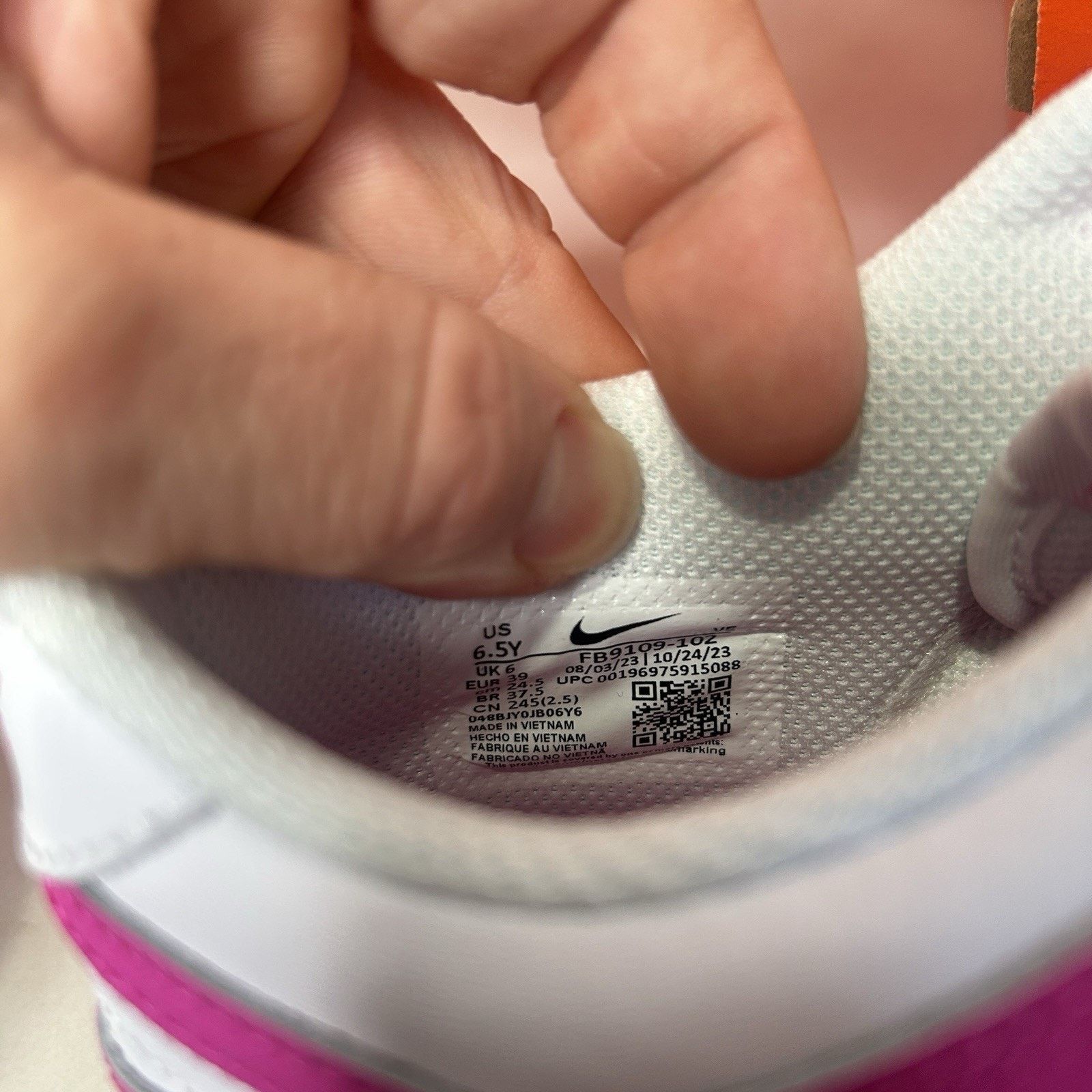 Nike Nike Dunk Low GS “Laser Fuchsia/Barbie” Size US 8 / IT 38 - 6 Thumbnail