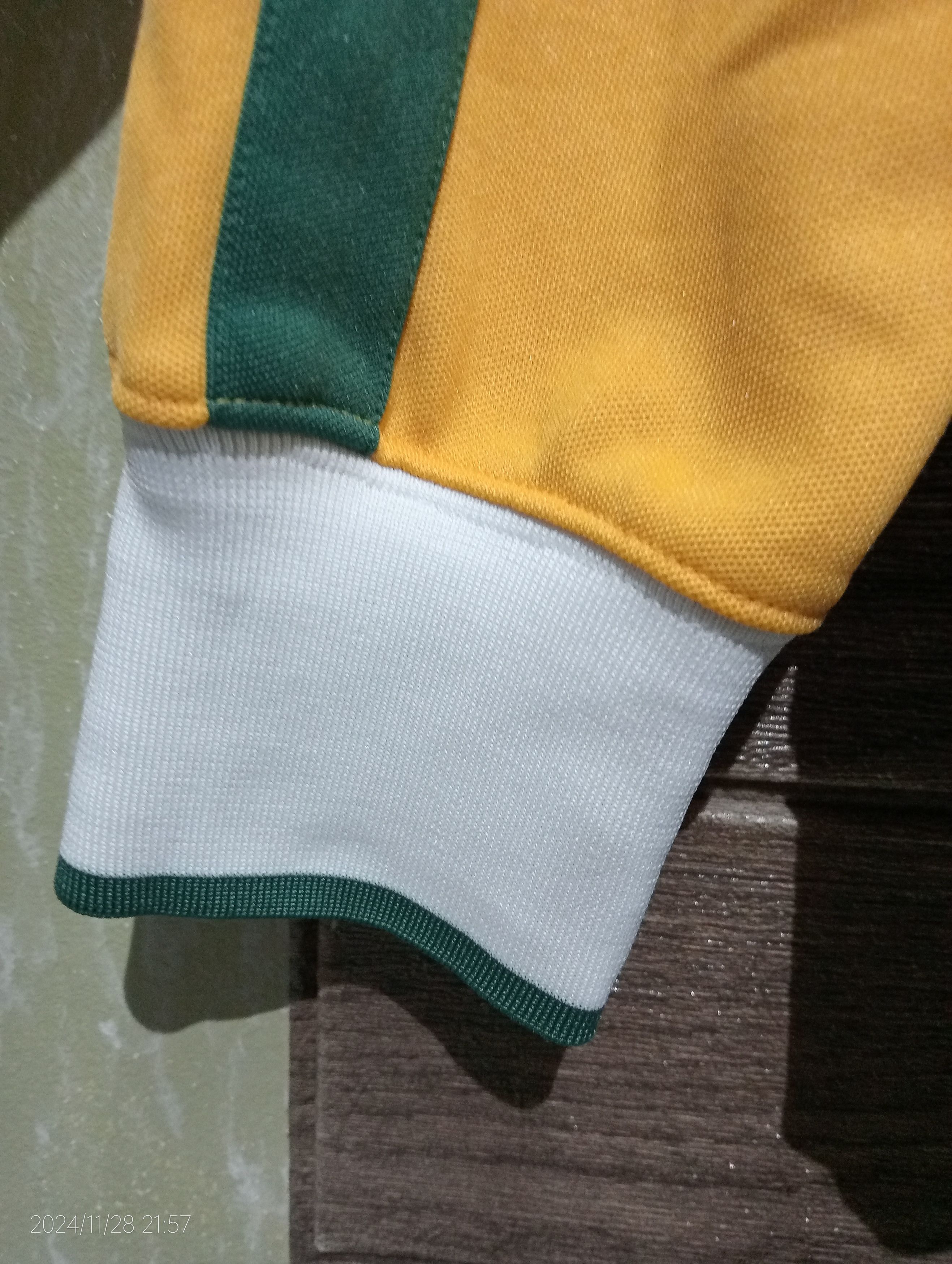 Nike Vintage Nike Australia Anthem Football Jacket Very Rare Size US XL / EU 56 / 4 - 7 Thumbnail