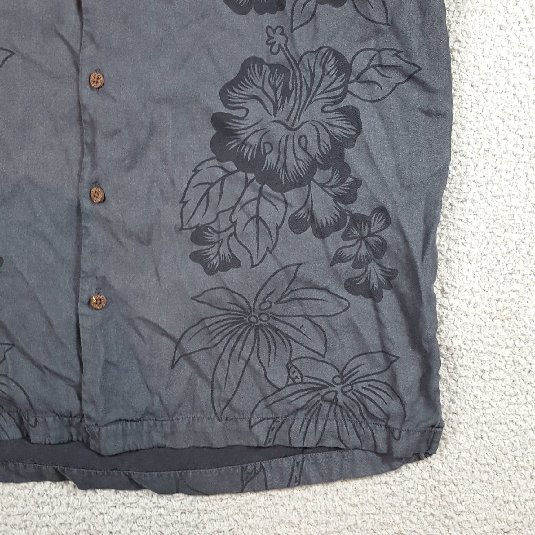 Tommy Bahama VINTAGE Tommy Bahama Floral Camp Shirt L Gray Button-Up Loop Collar Hawaiian Mens Size US L / EU 52-54 / 3 - 3 Thumbnail