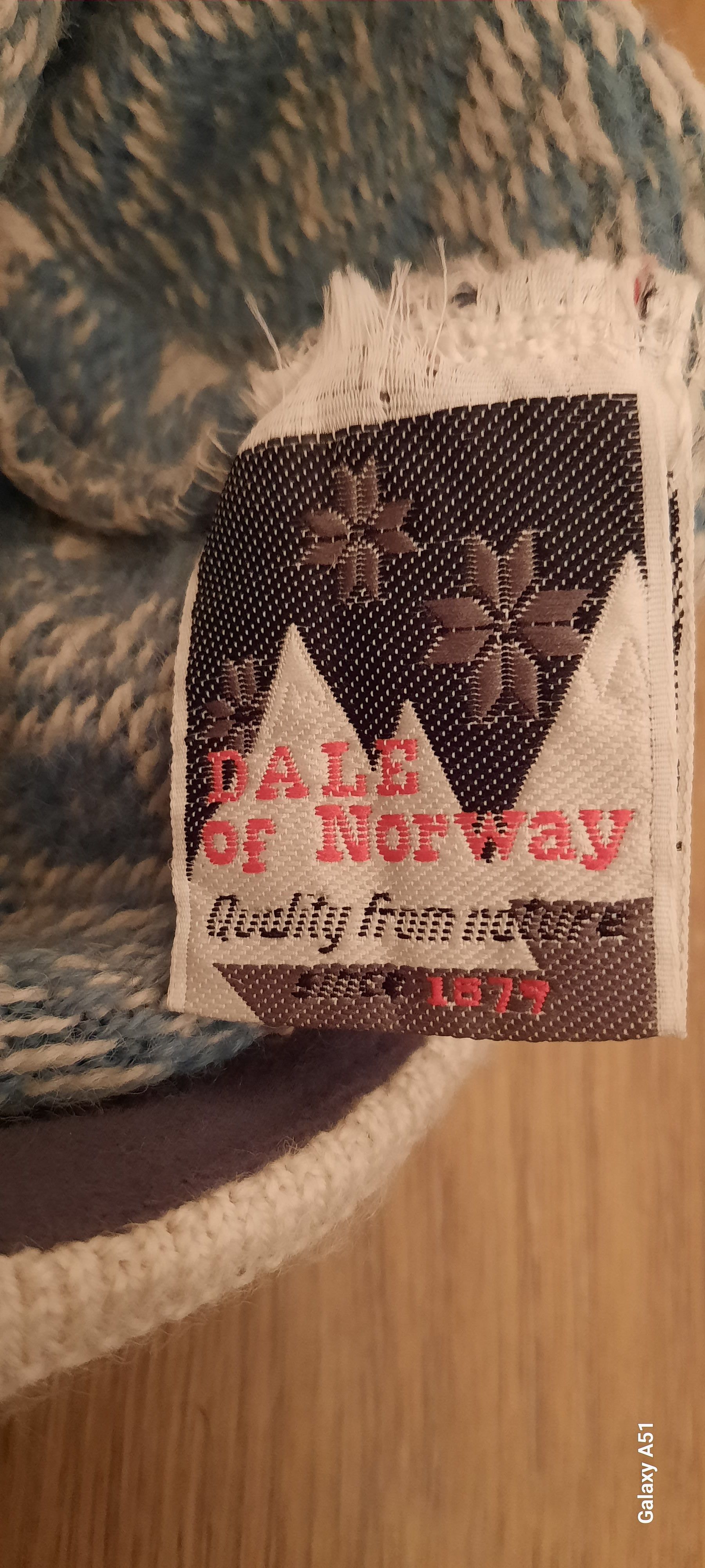 Dale Of Norway Dale of Norway Bjørvik & Opsahl Cap Story Pattern Size ONE SIZE - 3 Thumbnail