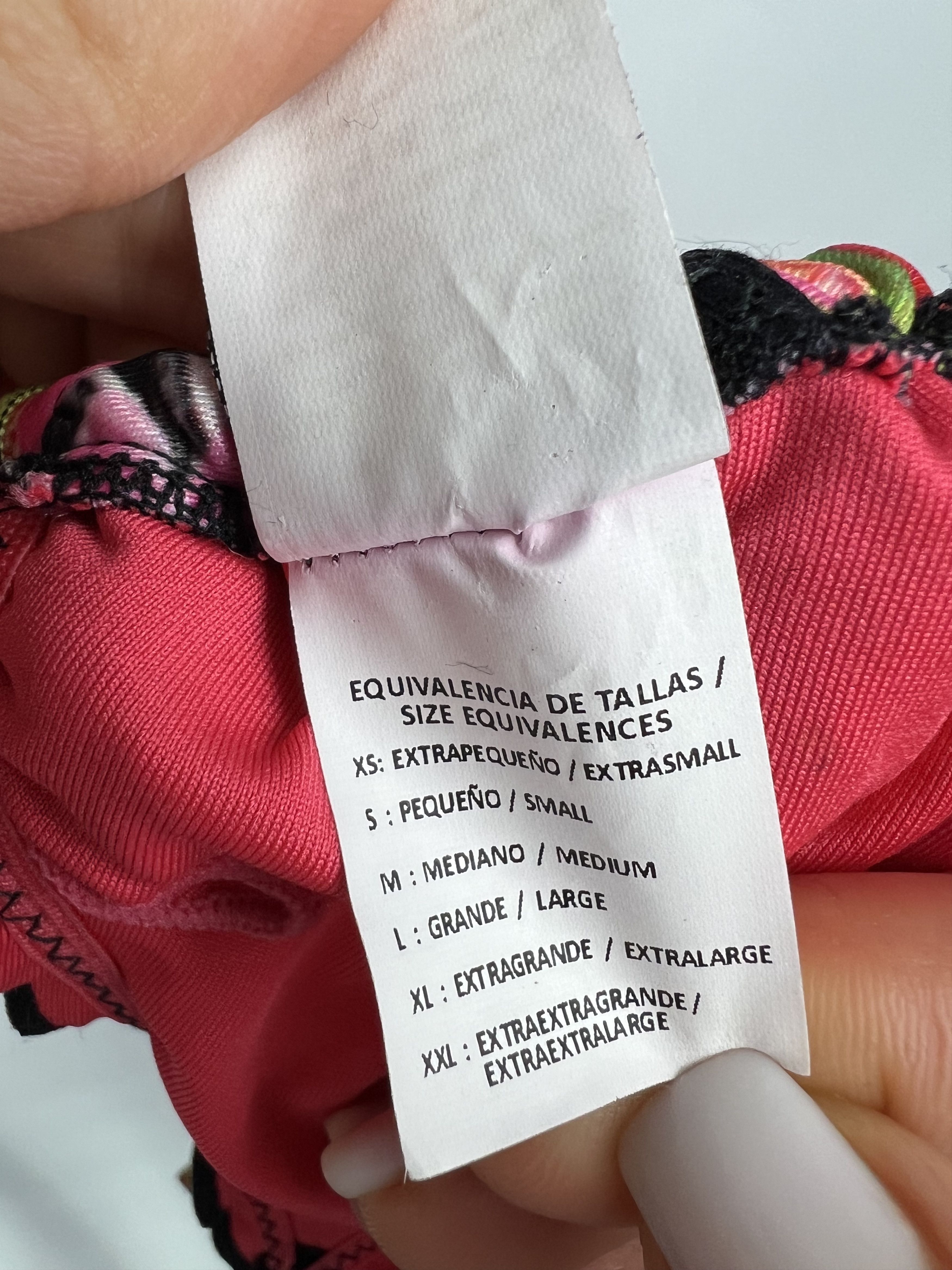 Designer Mar De Rosas Women's Swimsuit Size M/L Size ONE SIZE - 10 Thumbnail