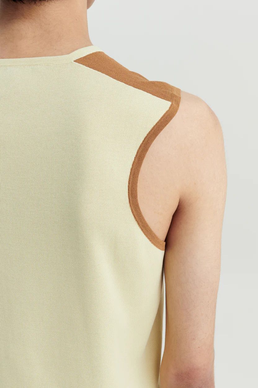 Judy Turner o1mle0225 Unisex Mary Vest in Tan Limon Size US S / EU 44-46 / 1 - 8 Thumbnail
