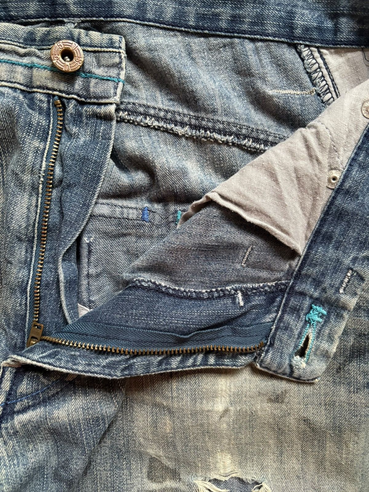 Japanese Brand Vintage Japanese Brand Mud Wash Distressed Baggy Jeans Size US 31 - 9 Thumbnail