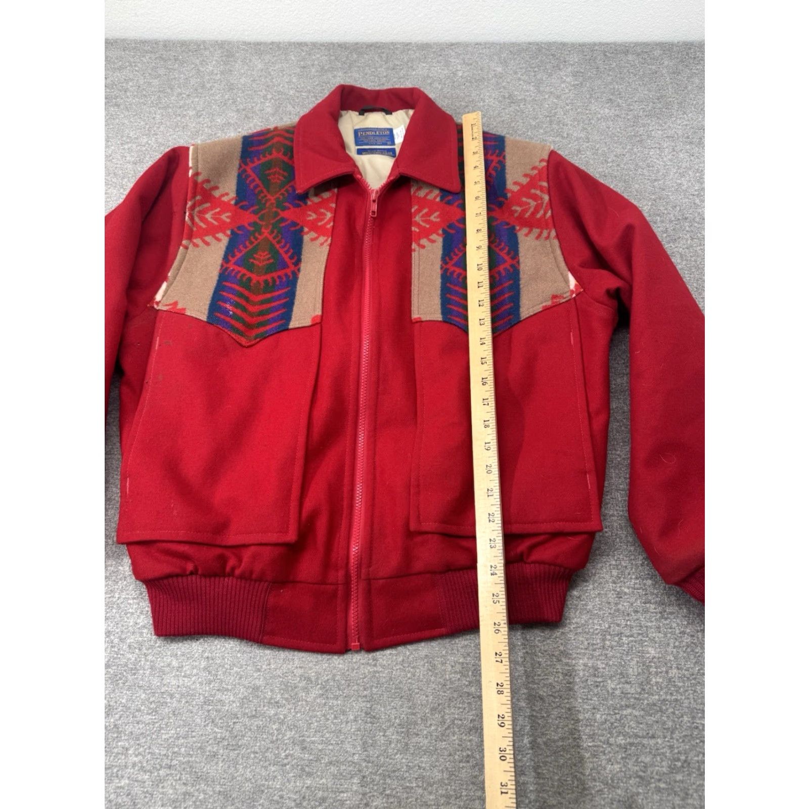 Pendleton VINTAGE Pendleton Jacket Mens M Red Wool Aztec Navajo High Grade Western USA Bomber Jacket Full Zip Pockets 90s Tribal USA Mens Size US M / EU 48-50 / 2 - 4 Thumbnail