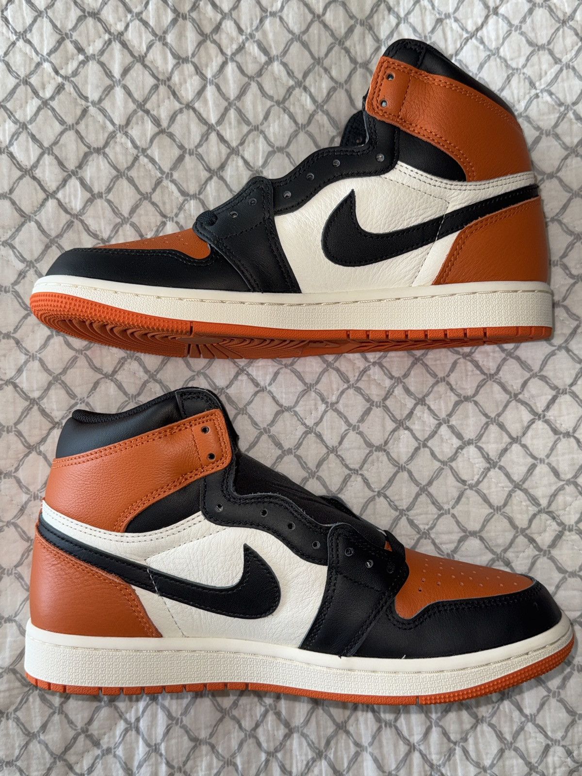 Jordan Brand Jordan 1 Retro High OG ‘ shattered backboard 2025 ’ Size US 9 / EU 42 - 2 Thumbnail