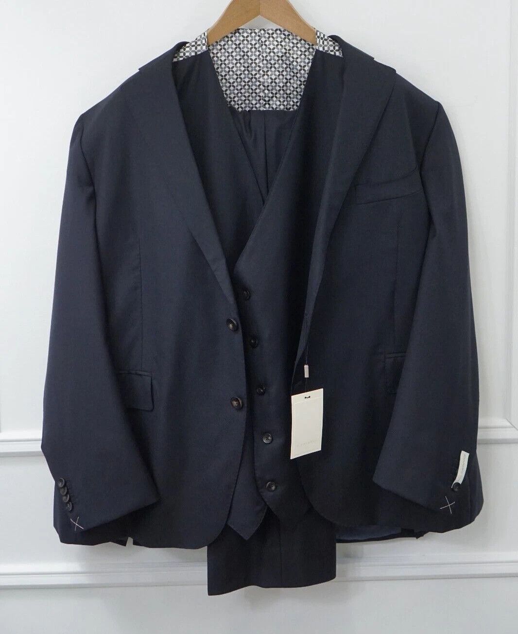 Suitsupply Men Suitsupply 3 Piece Suit La Spalla Single Breasted US56S Size 54L - 1 Thumbnail