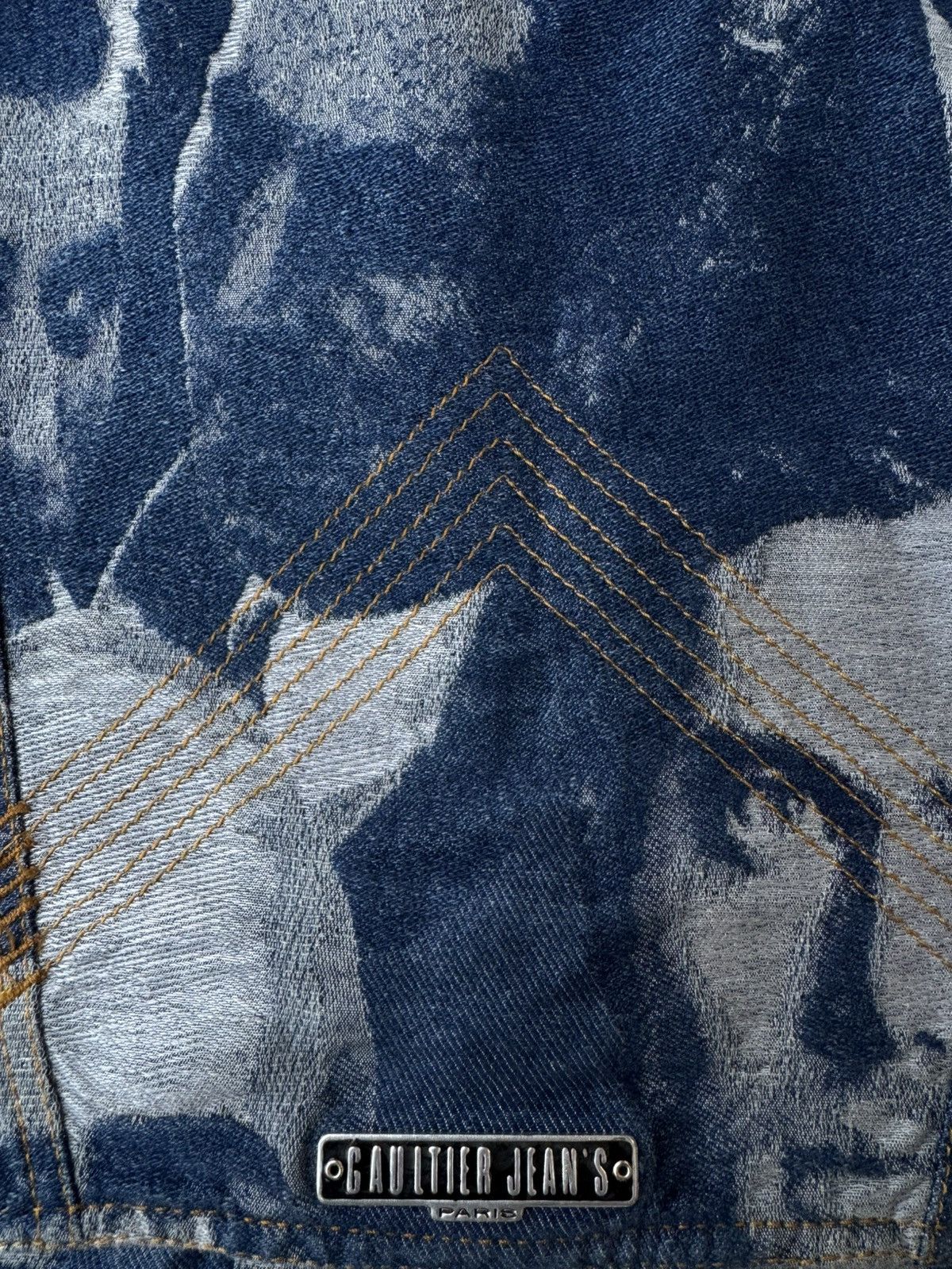 Jean Paul Gaultier Jean Paul Gaultier AW92 Face Print Jacquard Type III Vest Size US L / EU 52-54 / 3 - 5 Thumbnail