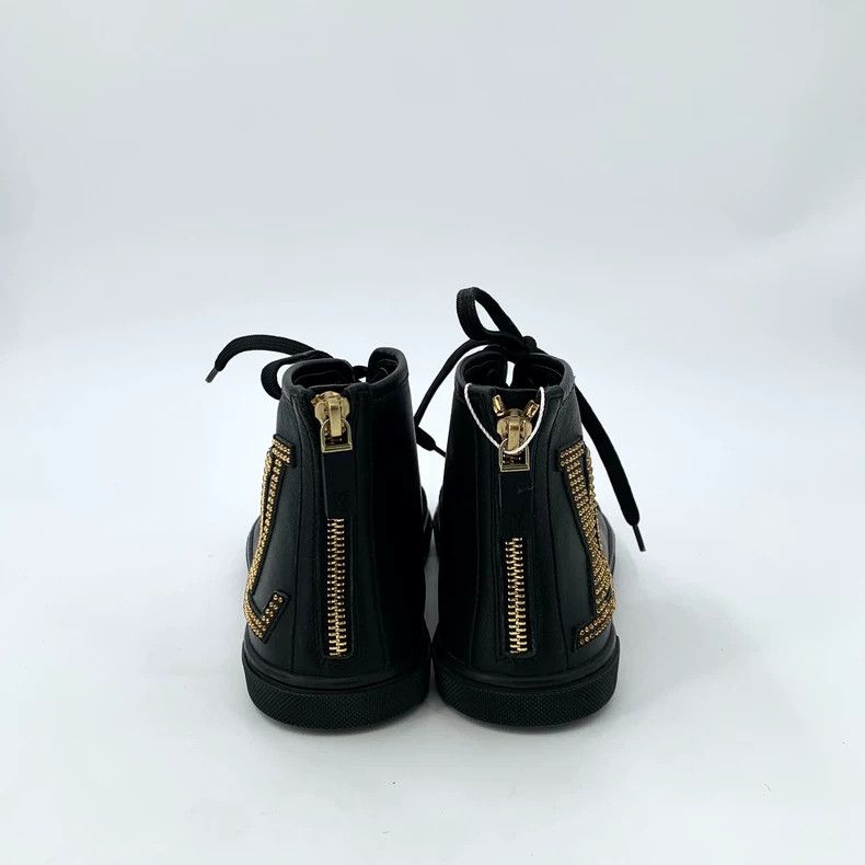Louis Vuitton Louis Vuitton Black metal studded lace-up casual high-tops Size US 5 / IT 35 - 4 Thumbnail
