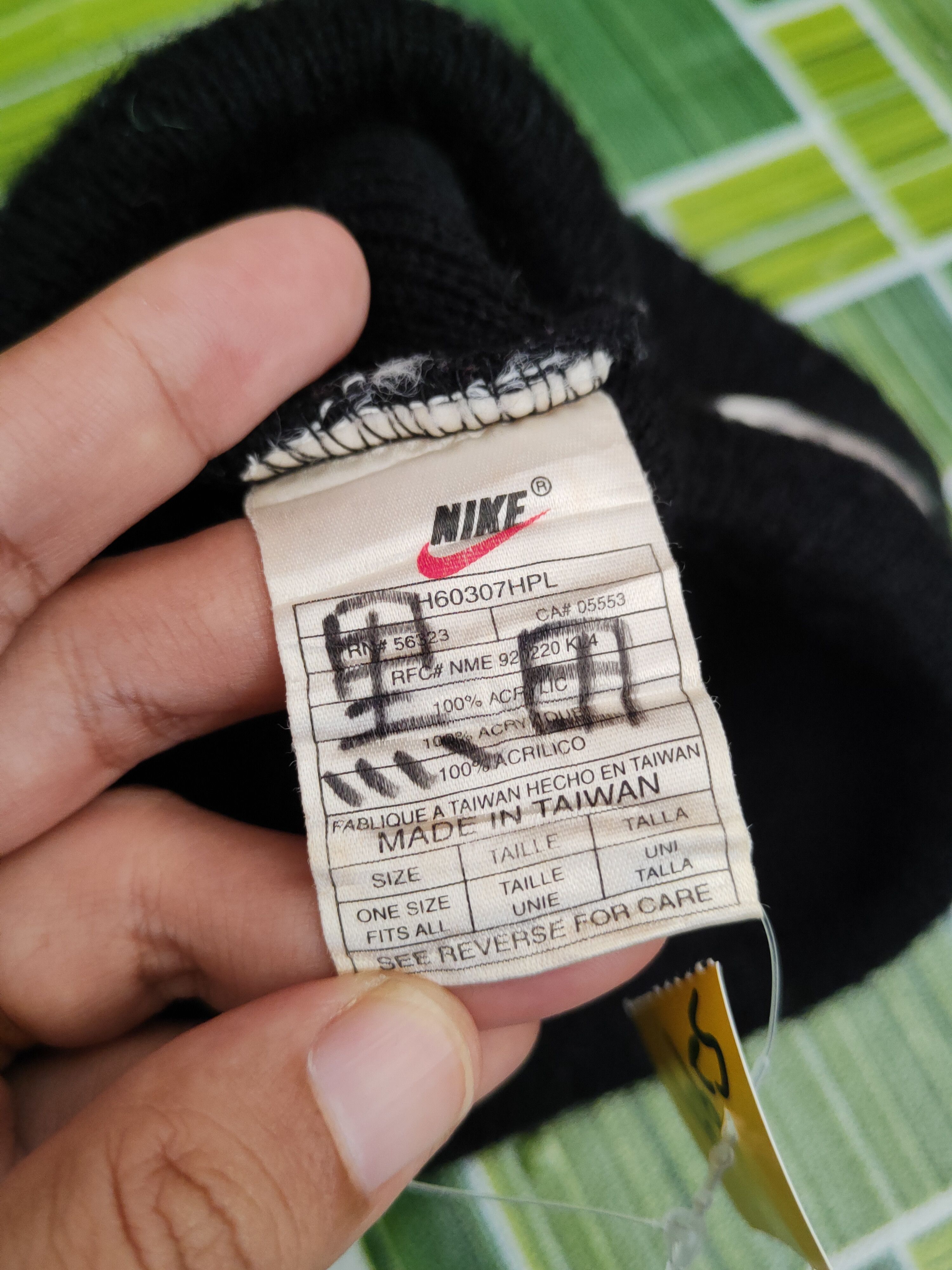 Nike Nike Black Knitwear Beanies #S2901 Size ONE SIZE - 4 Thumbnail