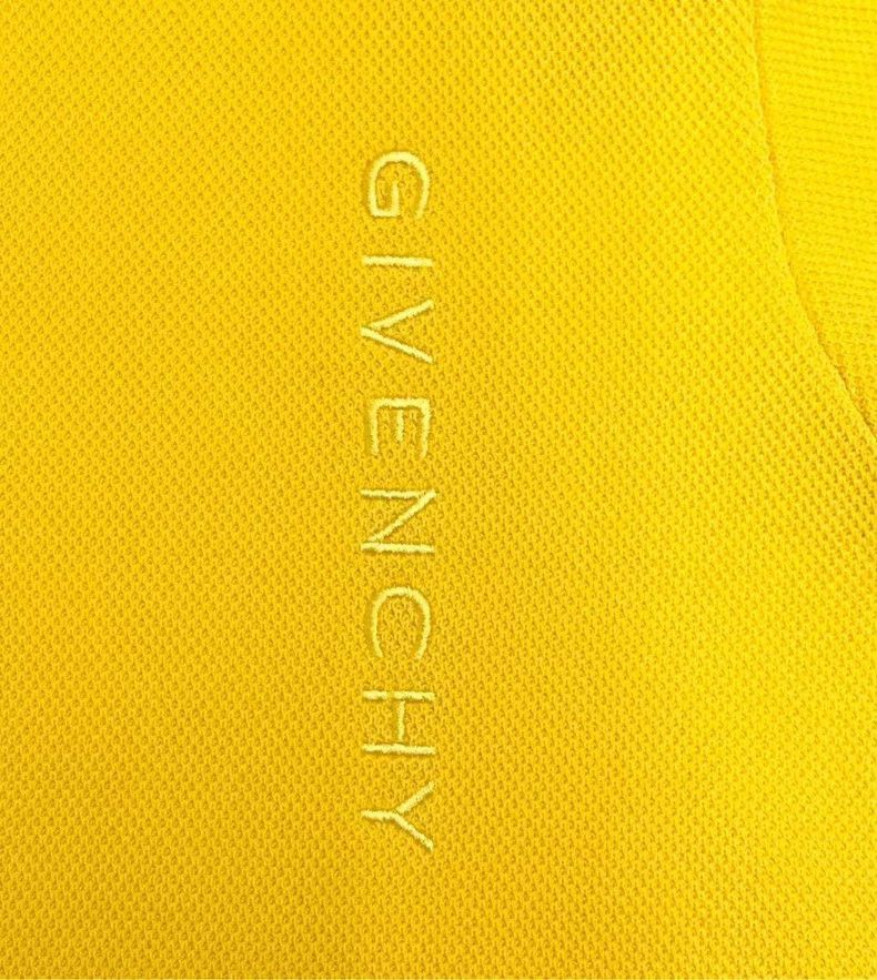 Givenchy Givenchy Givenchy Yellow Embroidered Logo Sweater -2507 Size US M / EU 48-50 / 2 - 4 Thumbnail