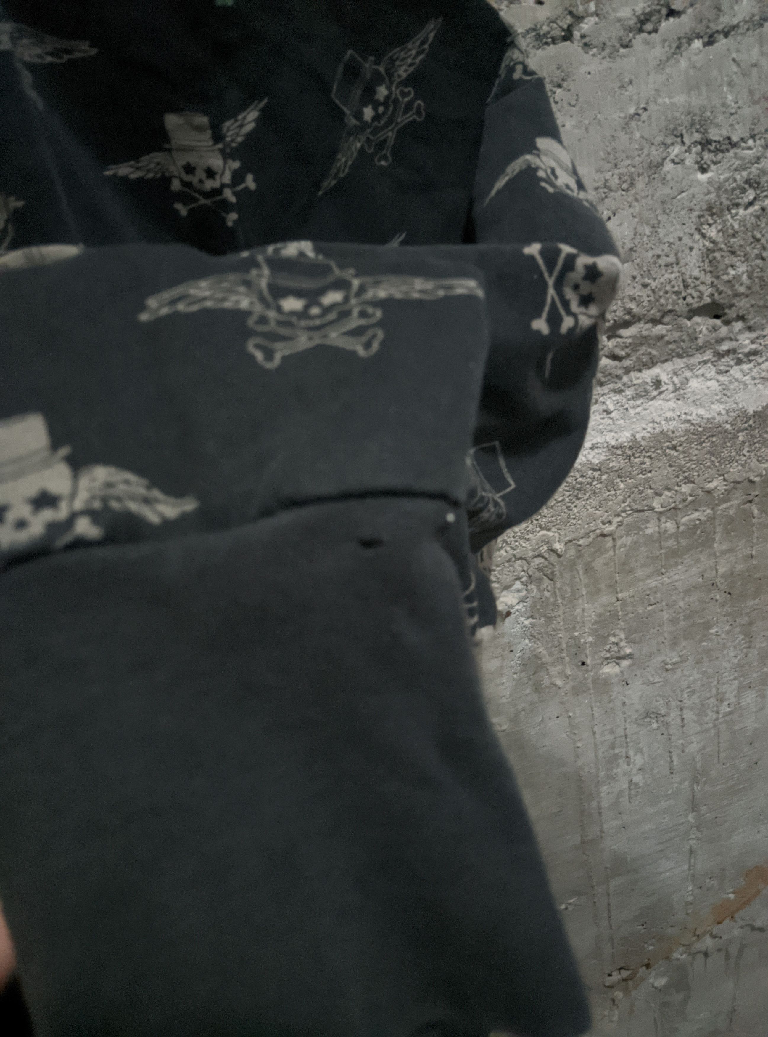 Vintage Abbey dawn scene emo y2k goth skull hoodie Size XS / US 0-2 / IT 36-38 - 7 Thumbnail