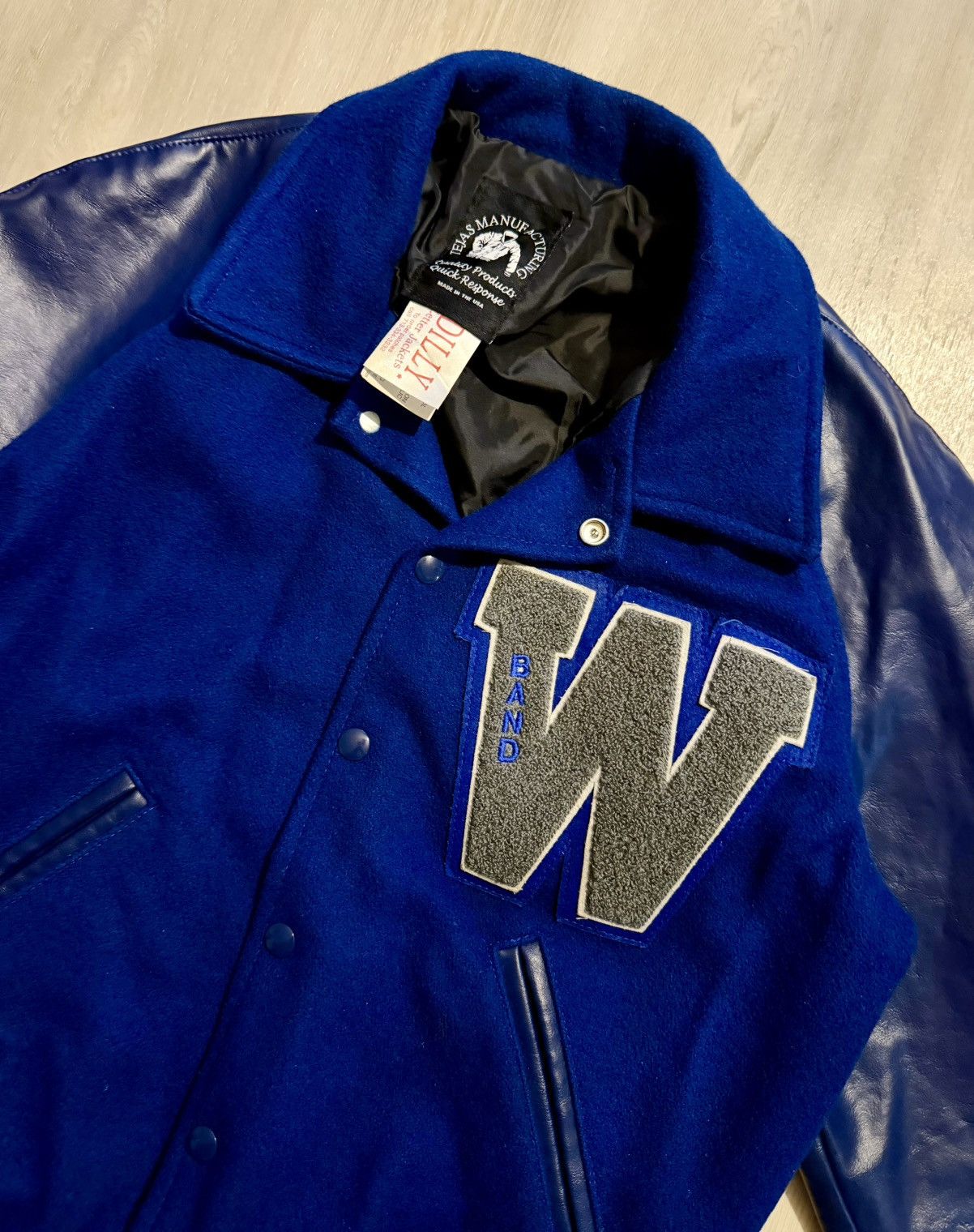 Vintage Vintage Y2K Varsity Letterman Bomber “W” Band Patch Sz S Size US S / EU 44-46 / 1 - 5 Thumbnail