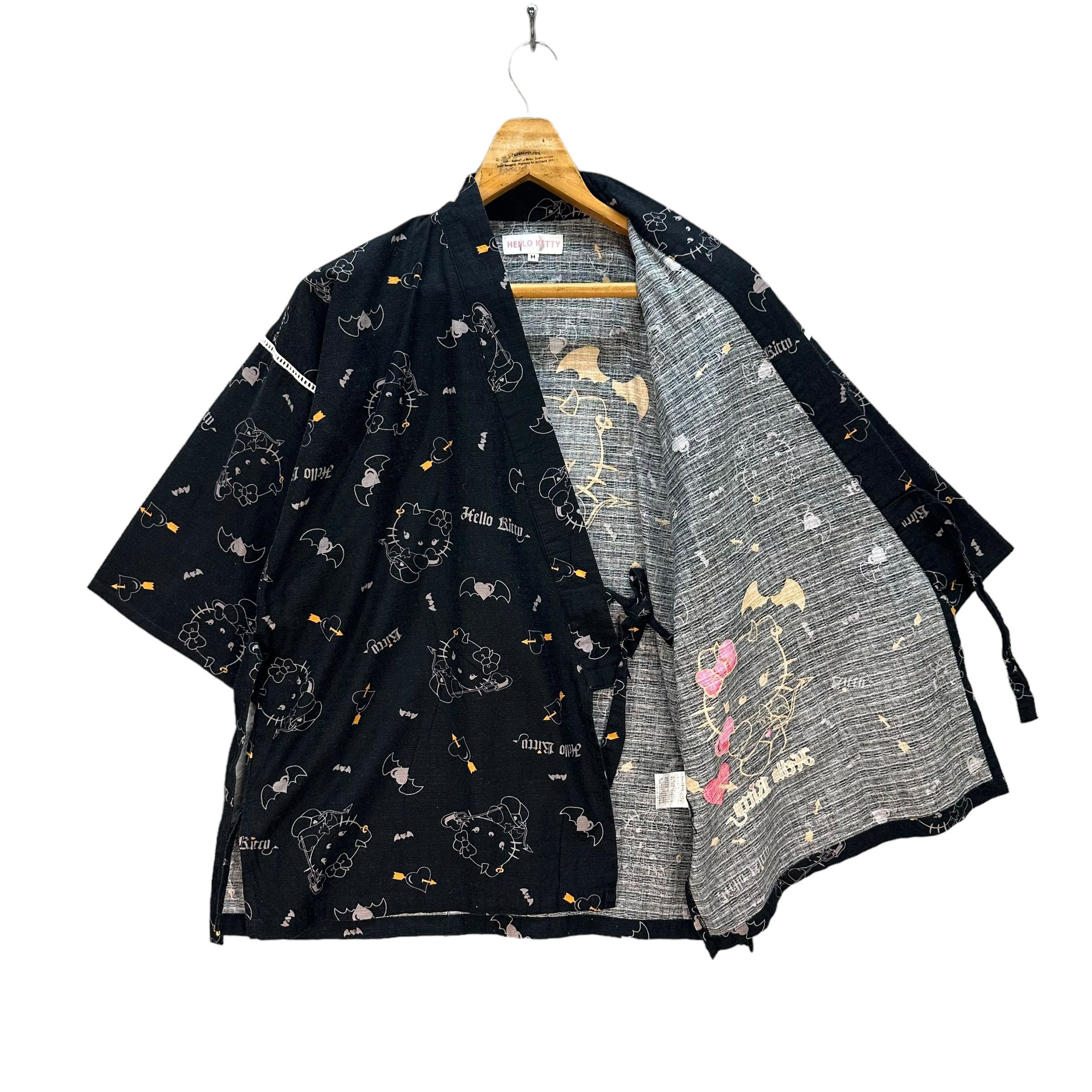 Japanese Brand HELLO KITTY BIG LOGO FULLPRINT BLACK KIMONO #8807-028 Size US M / EU 48-50 / 2 - 8 Thumbnail