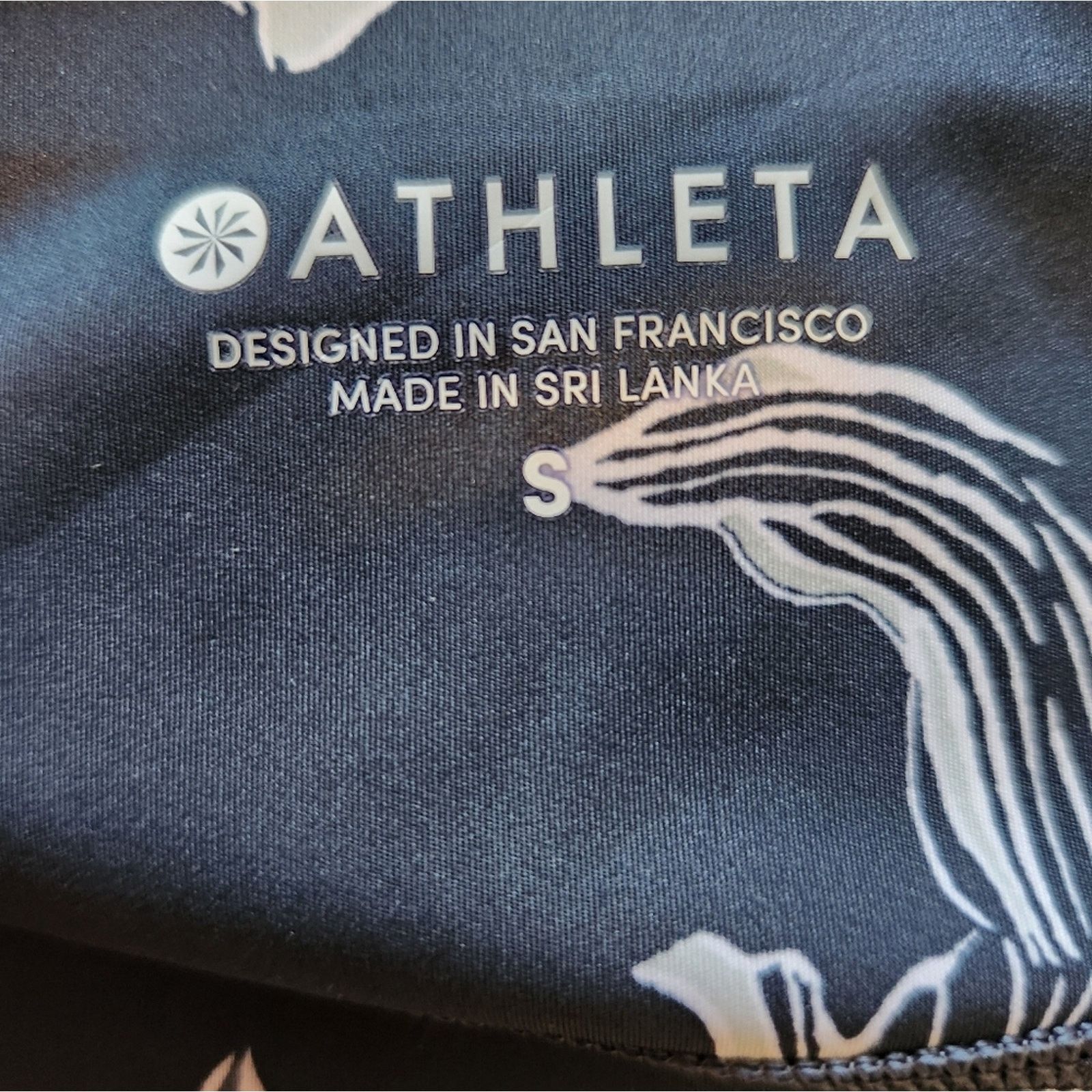 Athleta Athleta Floral Sonic Athletic Capri Navy Small Size 27" / US 4 / IT 40 - 10 Thumbnail
