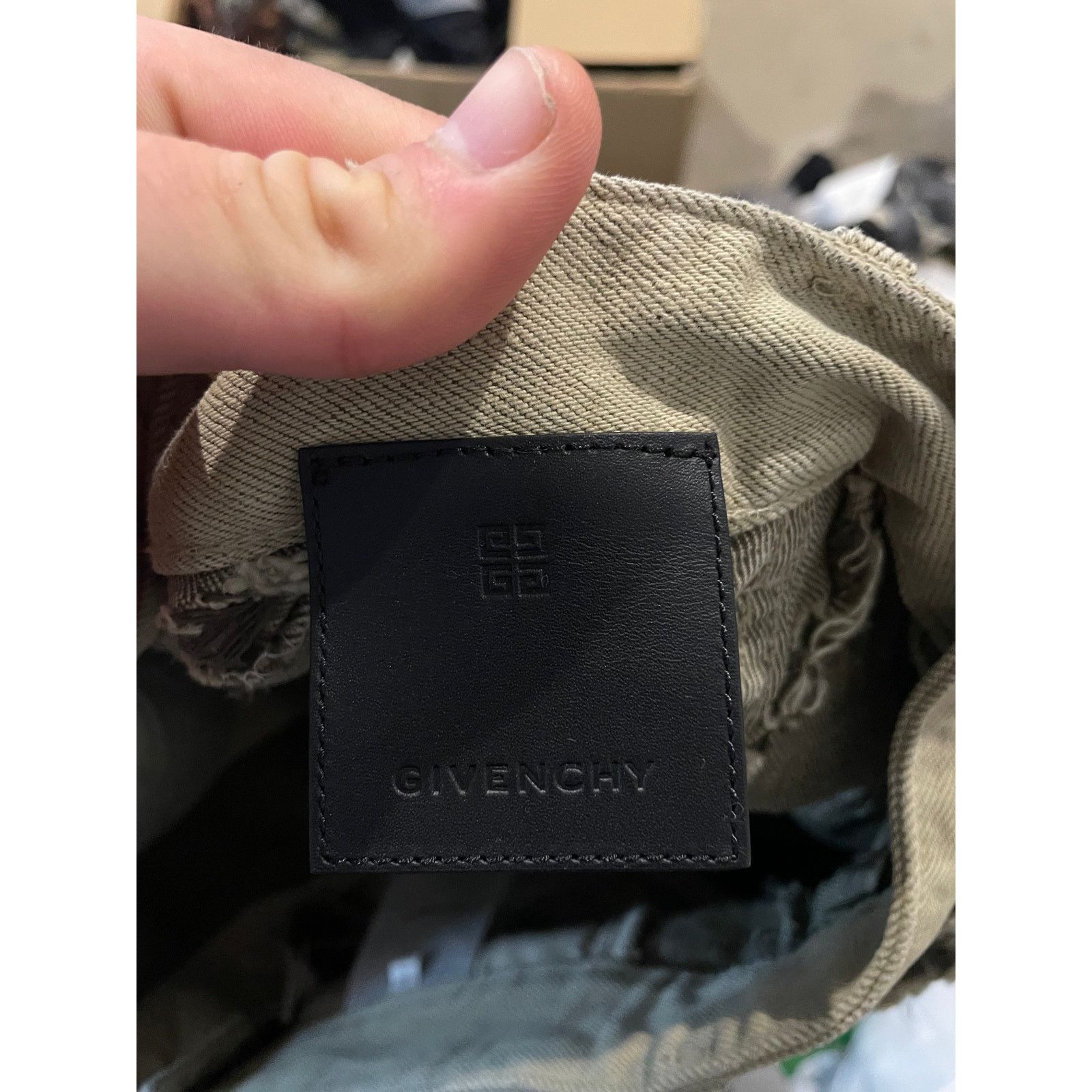 Givenchy Givenchy Distressed Ribbed Jeans New With Tags 32 Size US 32 / EU 48 - 4 Thumbnail