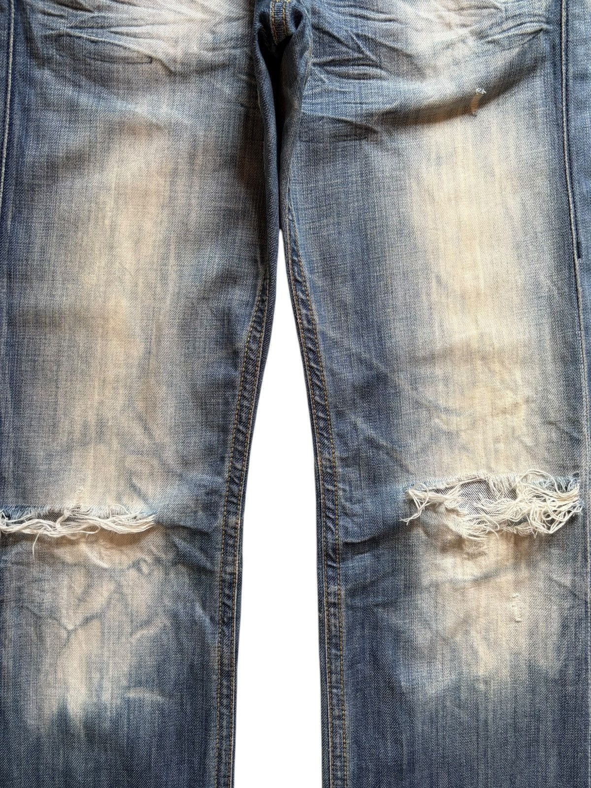 Japanese Brand Vintage Japanese Brand Bleached Acid Wash Ripped Baggy Jeans Size US 31 - 5 Thumbnail