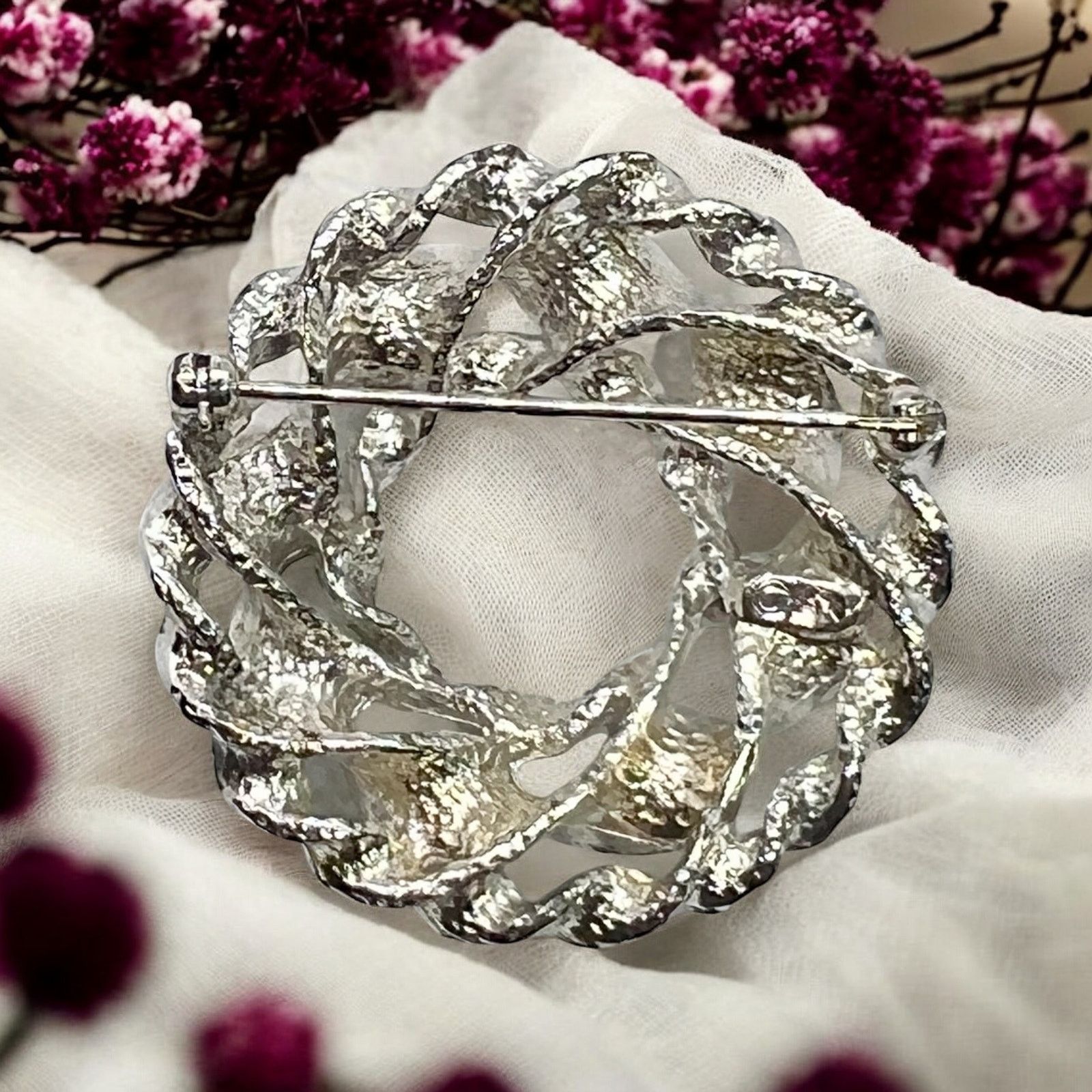 Anne Klein Silver Tone Wreath Brooch-Circle-Ring-Anne Klein-Twisted Size ONE SIZE - 2 Thumbnail